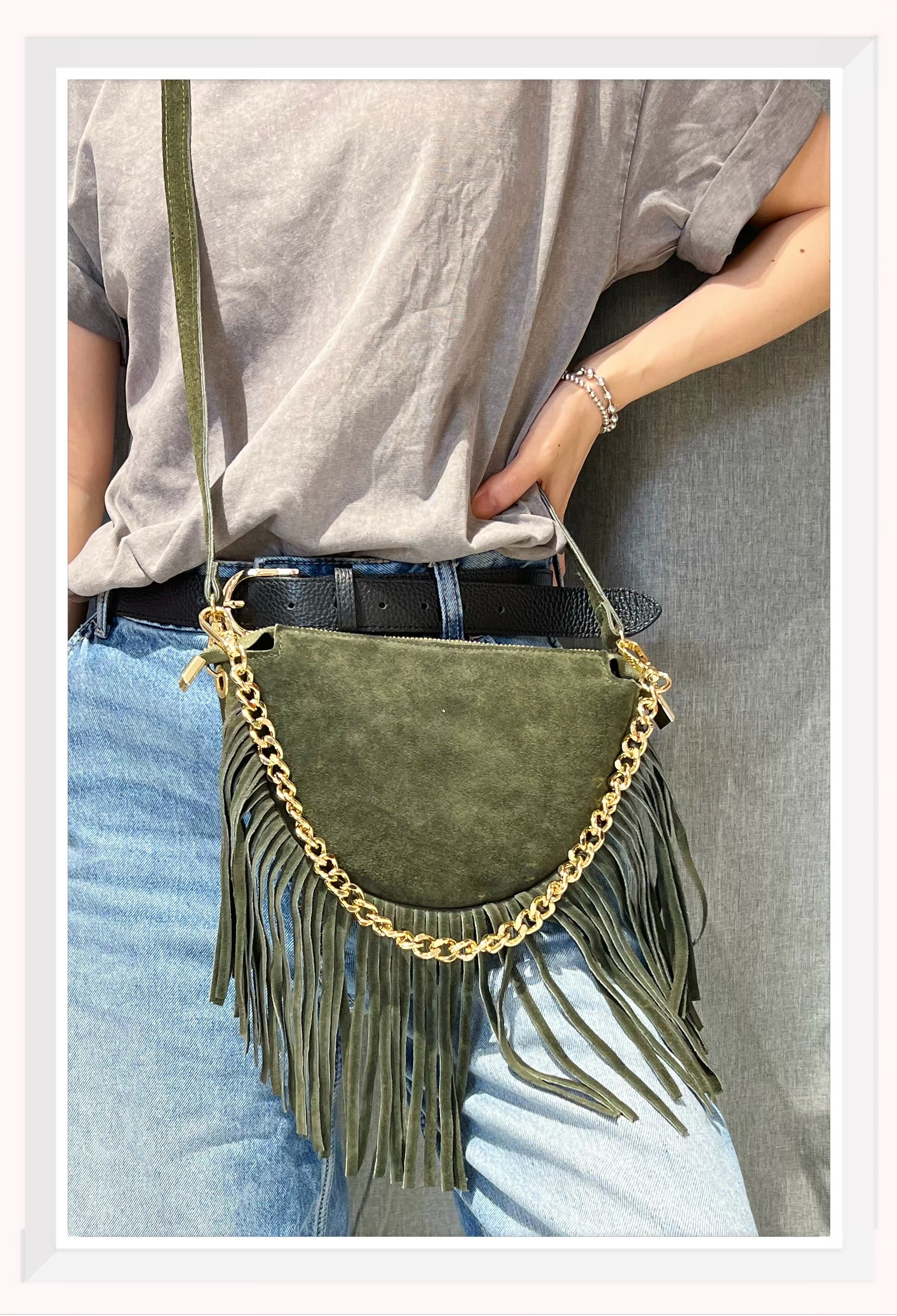 Z208211 Bag 8.7in 2 Color Options