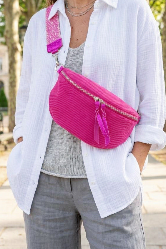 Z103543V Bag 9.8in 2 Color Options