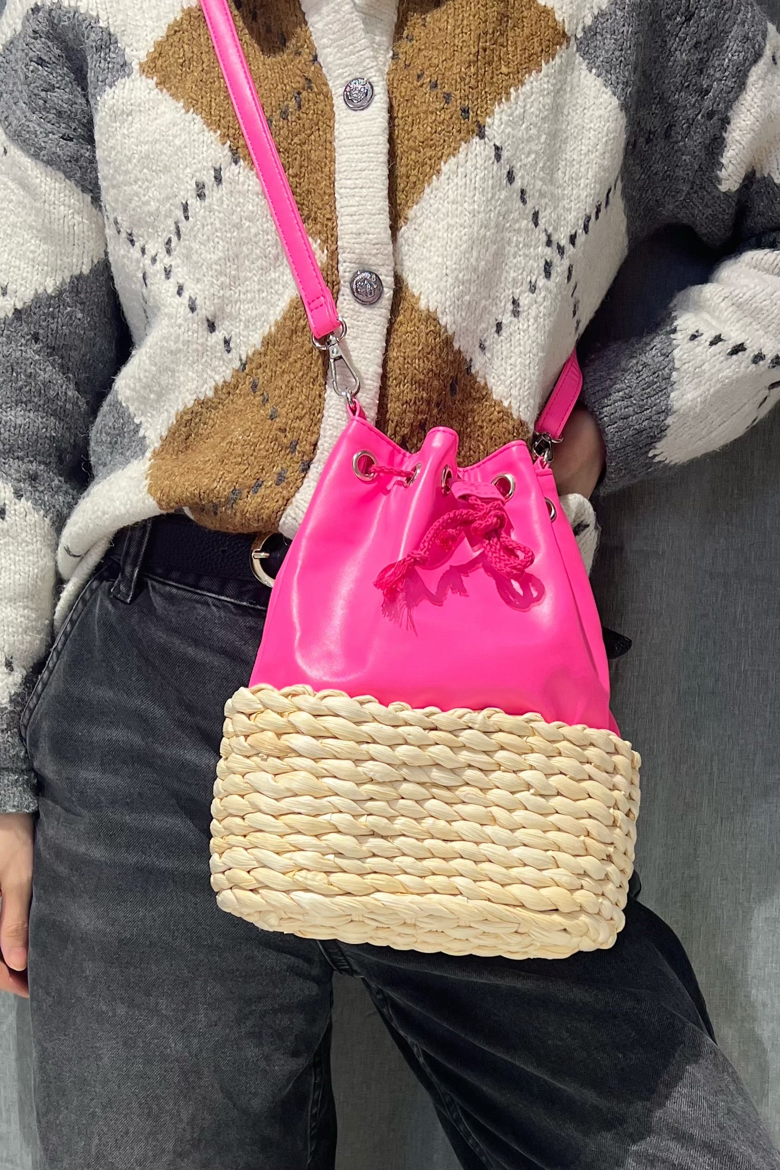 Z19149 Bag 7.5in 3 Color Options