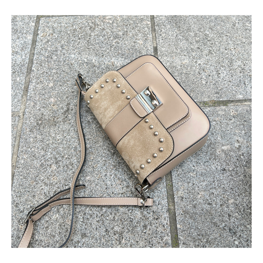 Taupe