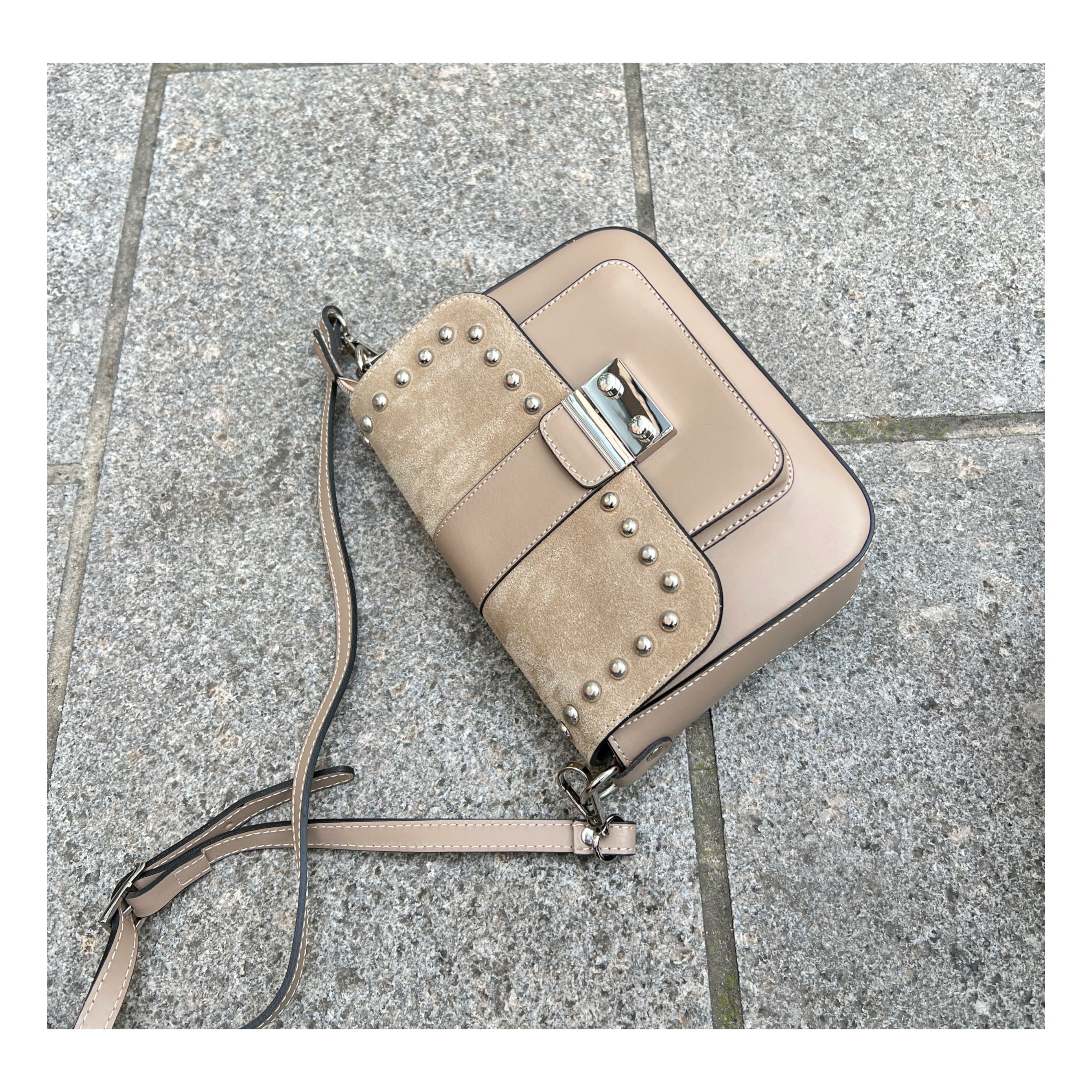 Taupe