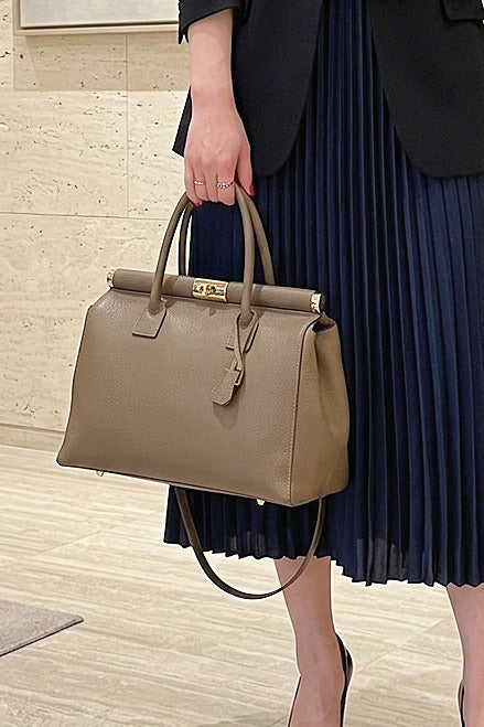 Z25202 Bag 13.2in 10 Color Options