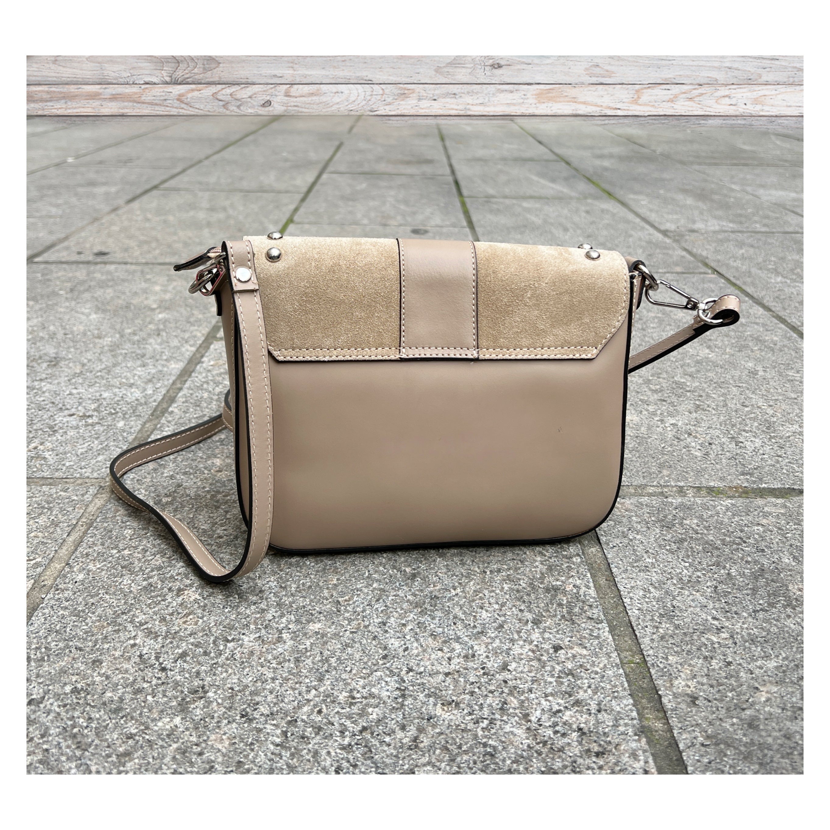 Taupe