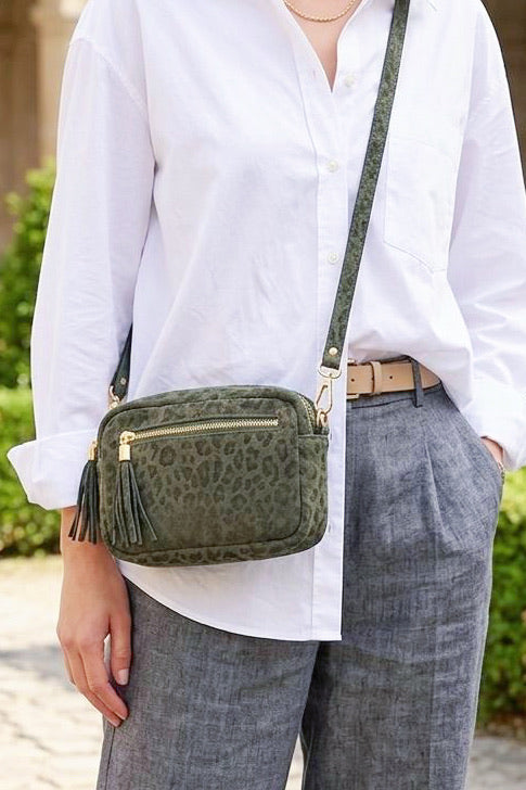 Z2046102 Bag 7.1in 2 Color Options