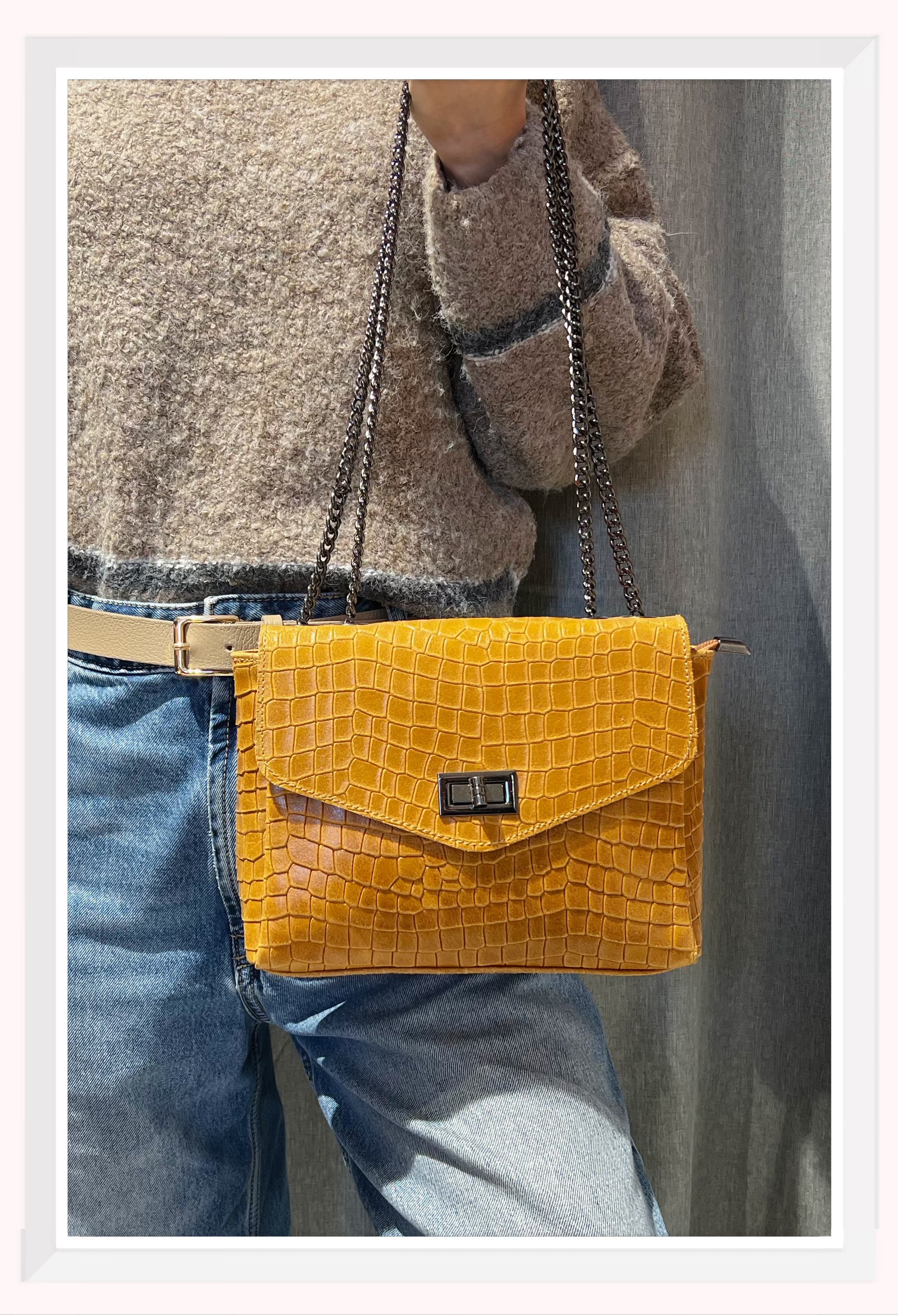 Z2049 Bag 9.1in 3 Color Options