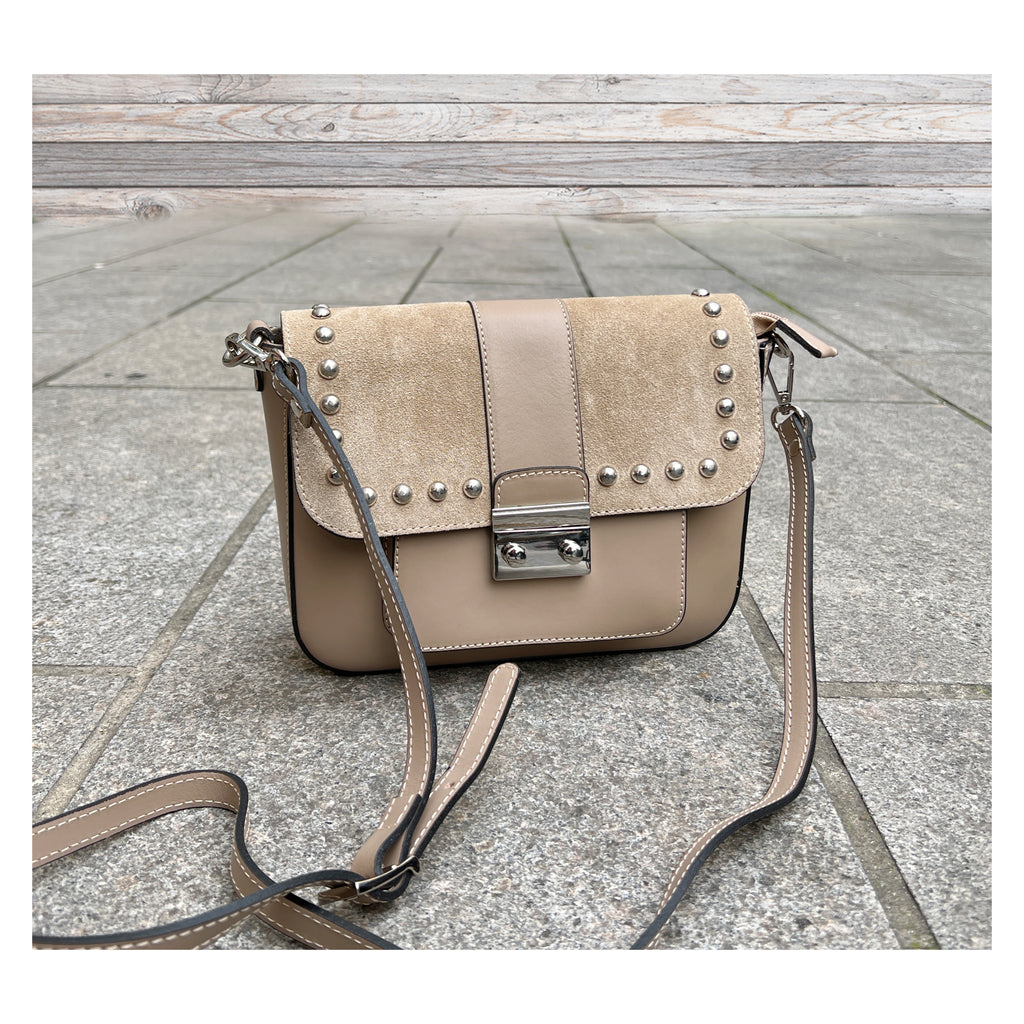 Taupe