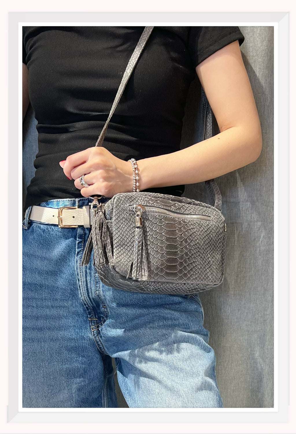 Z2046 Bag 7.1in 7 Color Options
