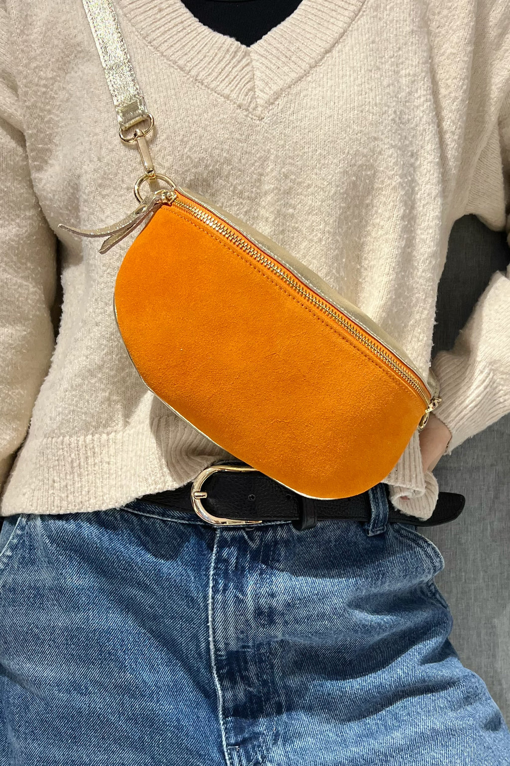 Z10350 Bag 8.7in 5 Color Options