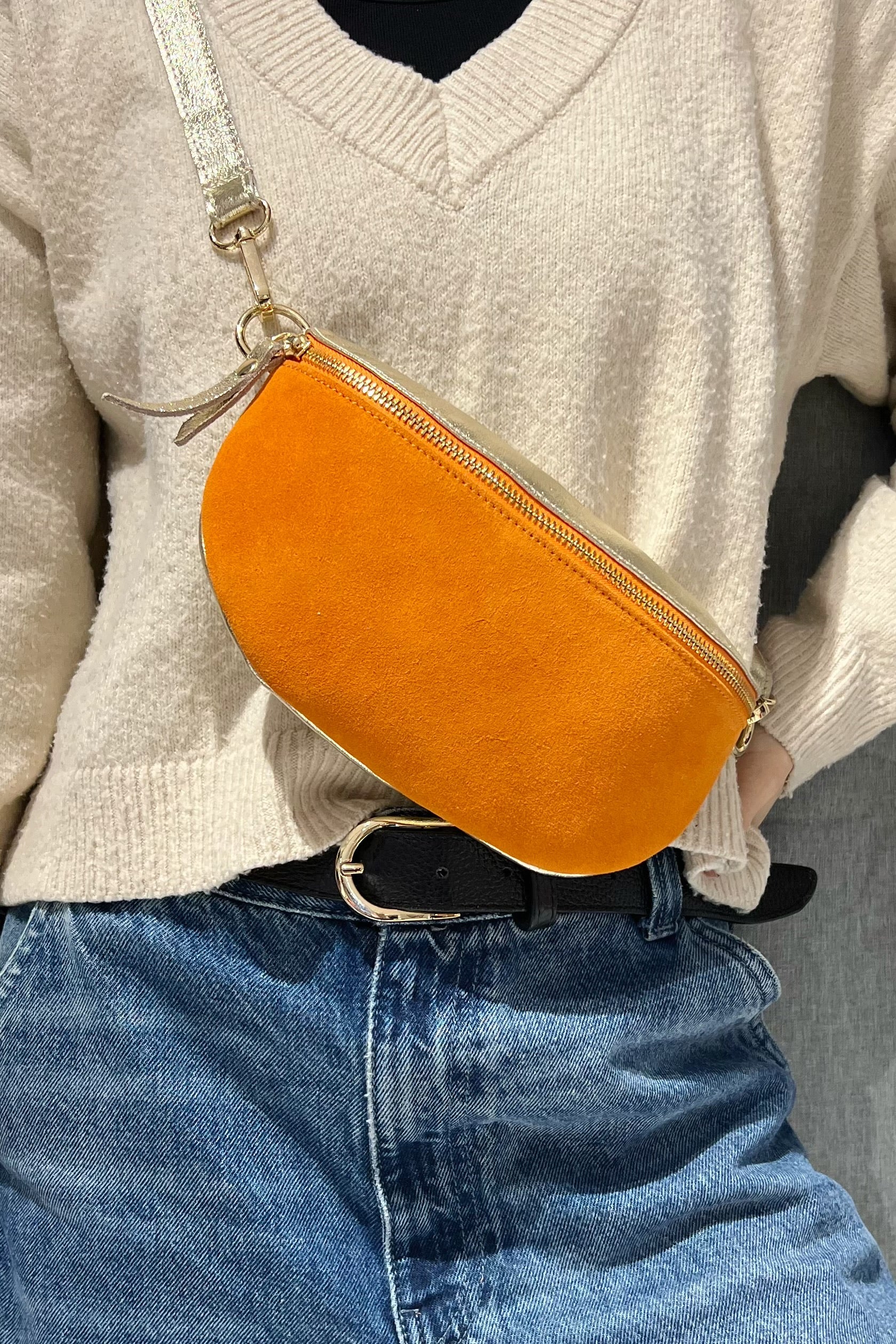 Z10350 Bag 8.7in 5 Color Options
