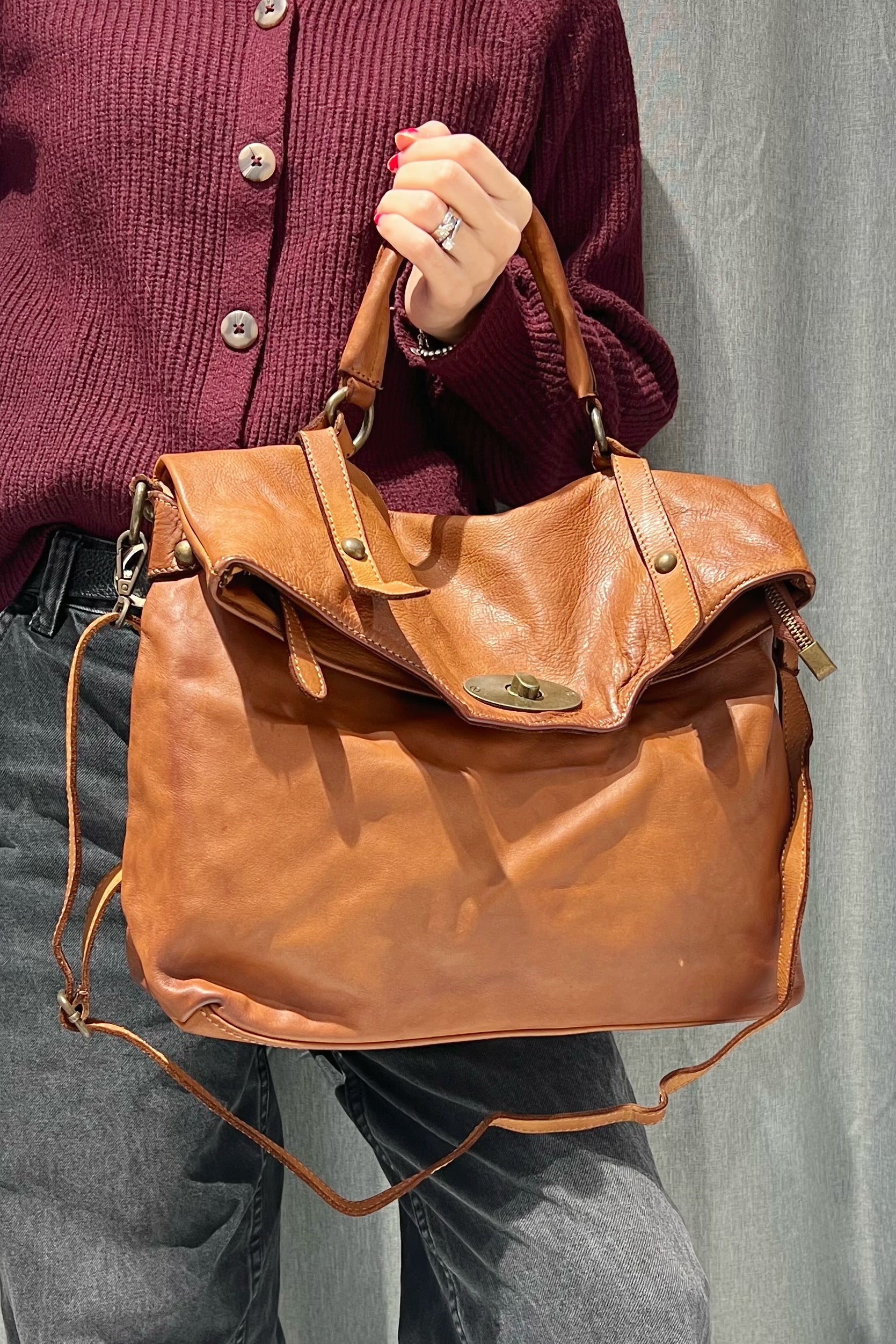 Z12619 Bag 13.4in 5 Color Options
