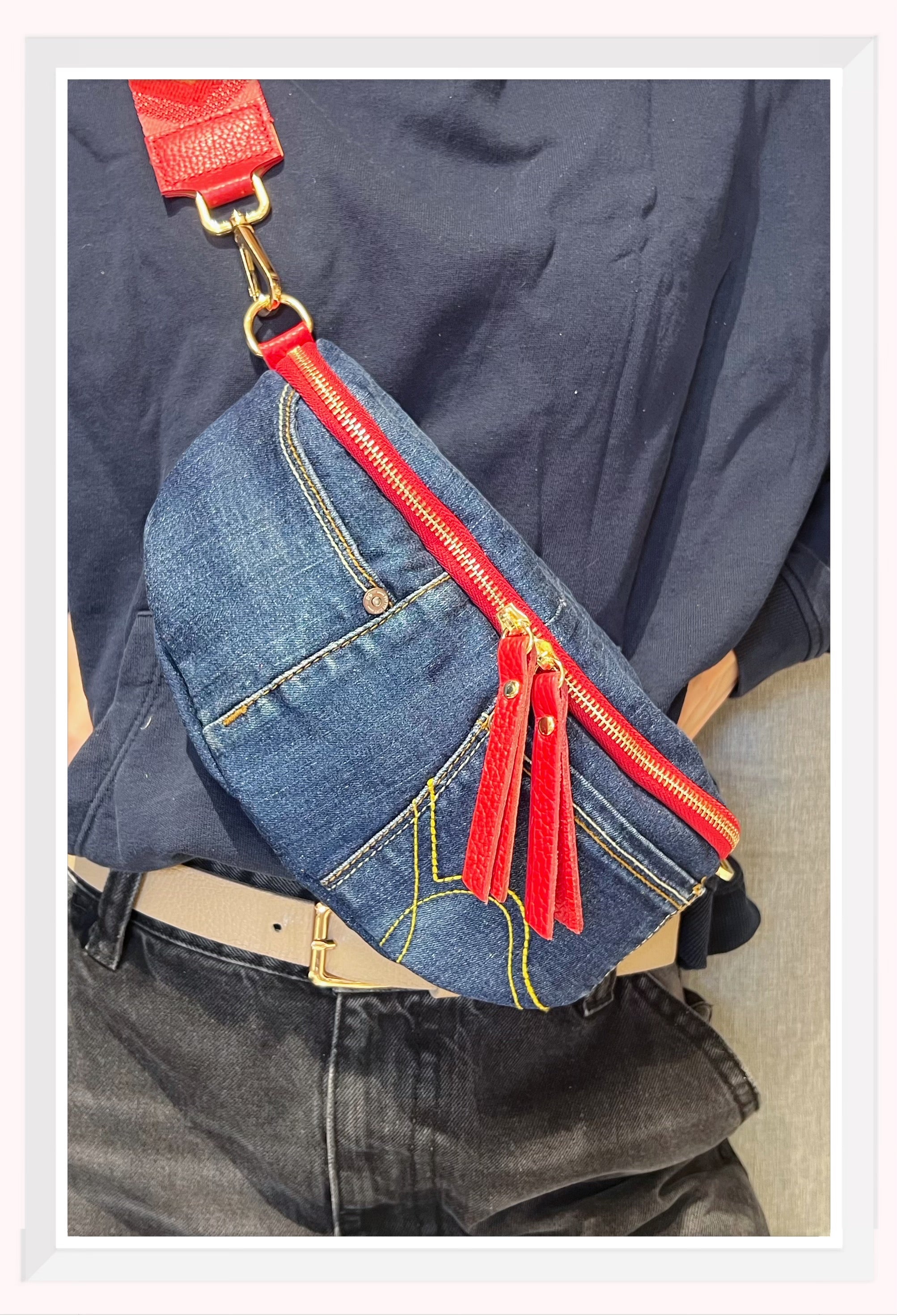 Z10658 Bag 10.6in 5 Color Options