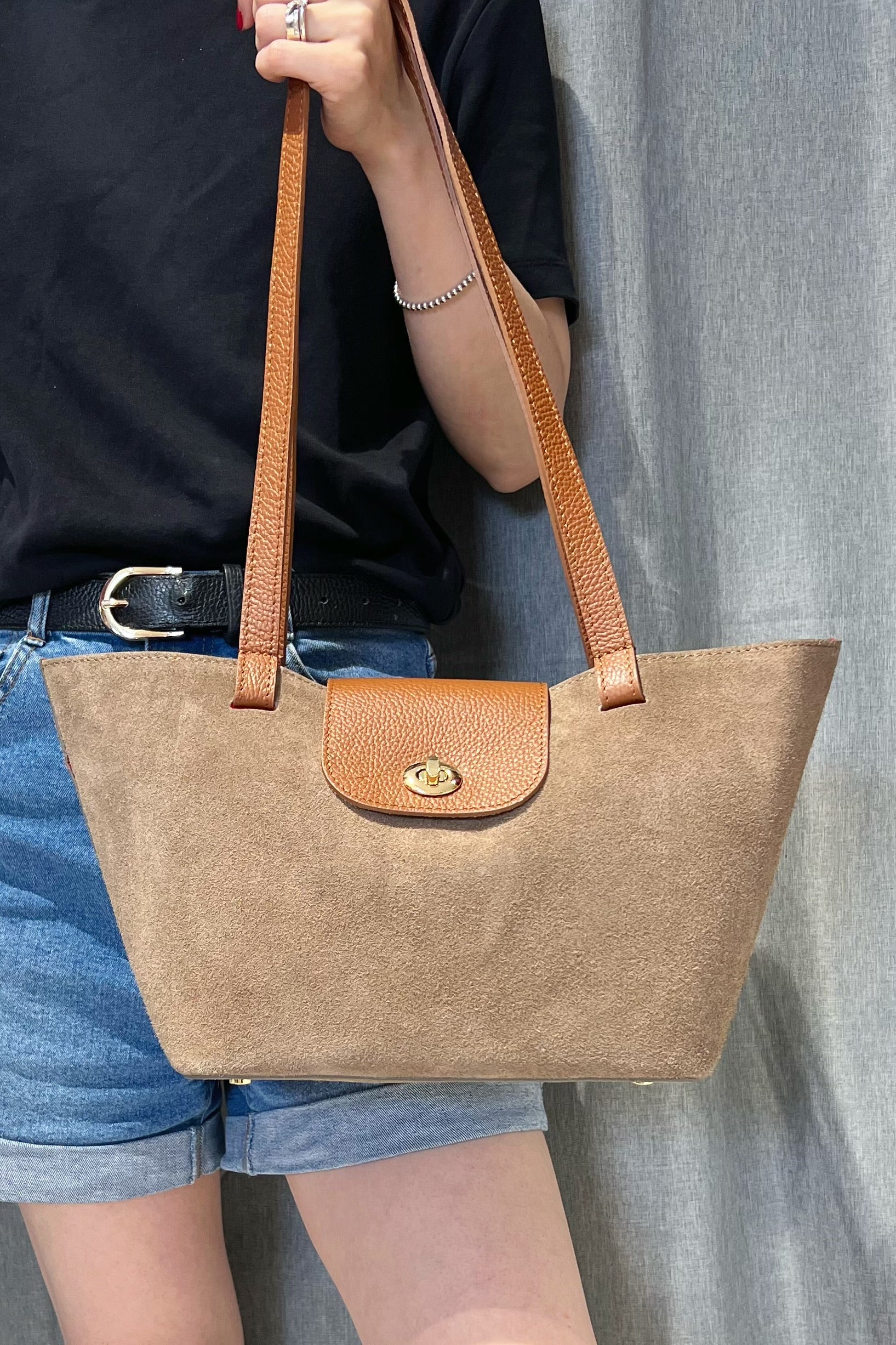 Z30461 Bag 9.4in 7 Color Options