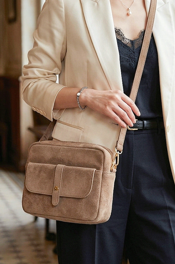 Z2082 Bag 9.4in 9 Color Options
