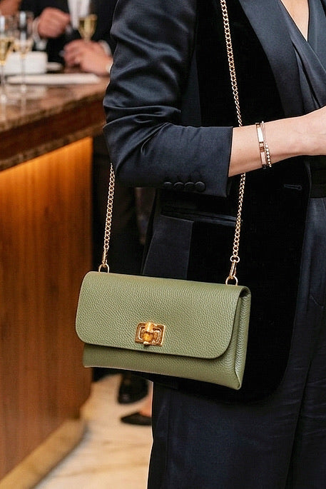 Z210300 Bag 9.1in 11 Color Options