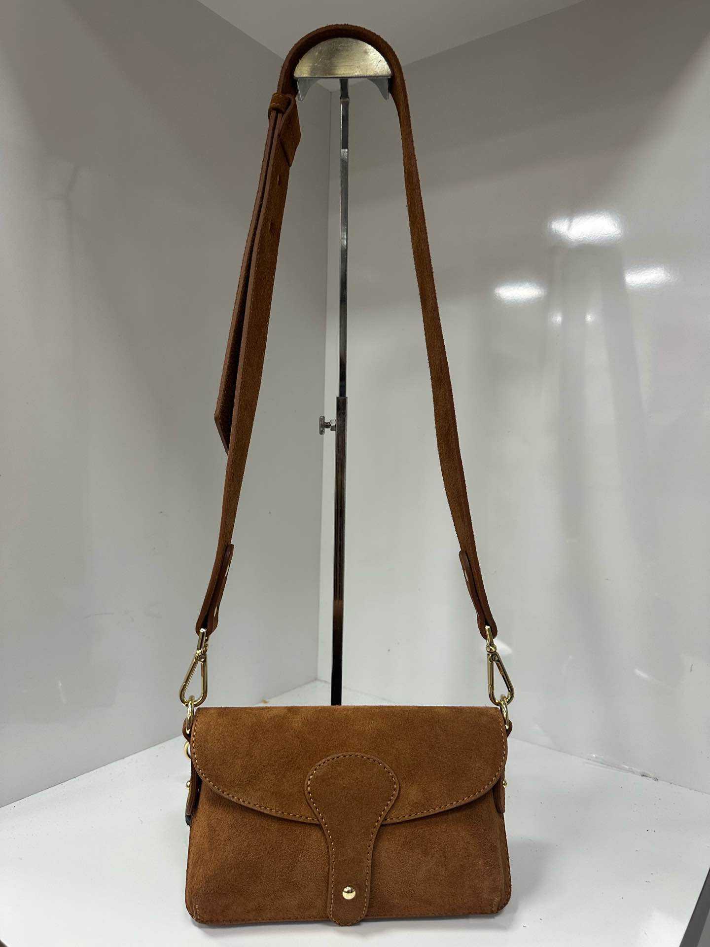 L0373 Bag 8.7in 10 Color Options