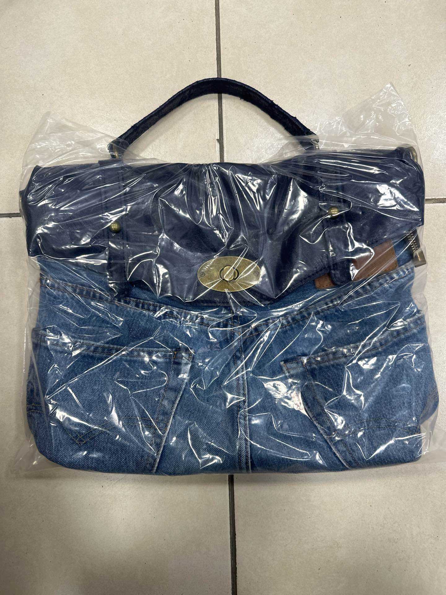 L0796 Bag 14.6in 10 Color Options