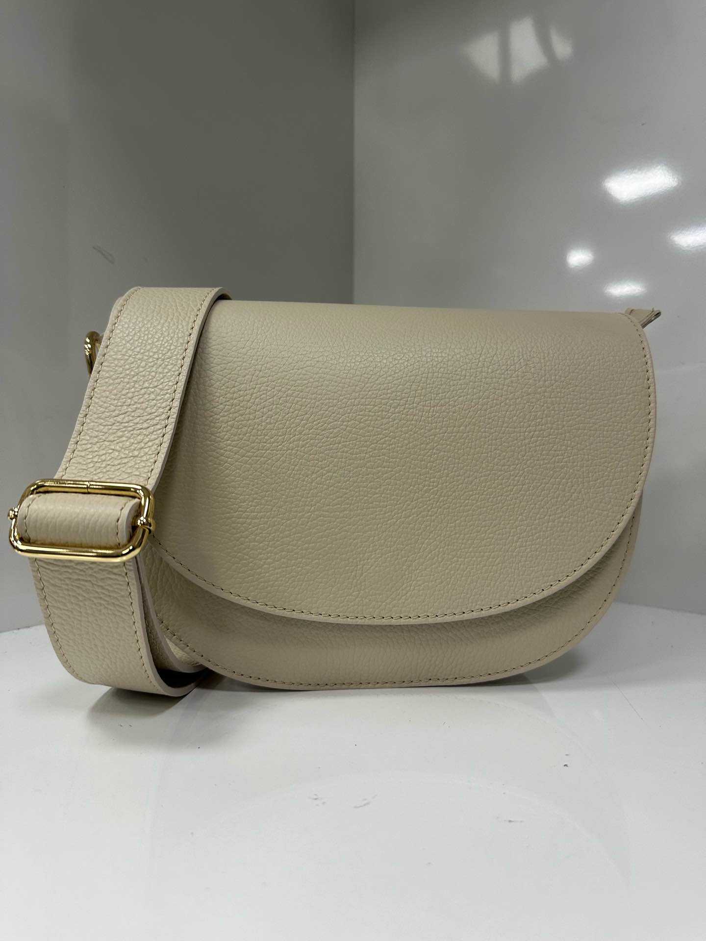 L280 Bag 9.1in 5 Color Options