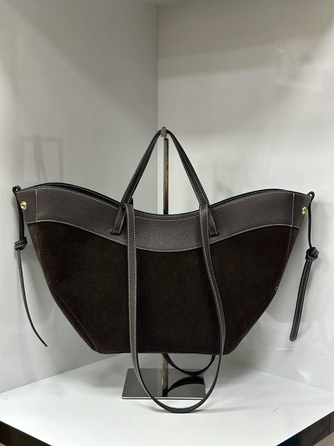L0429 Bag 22.0in 3 Color Options