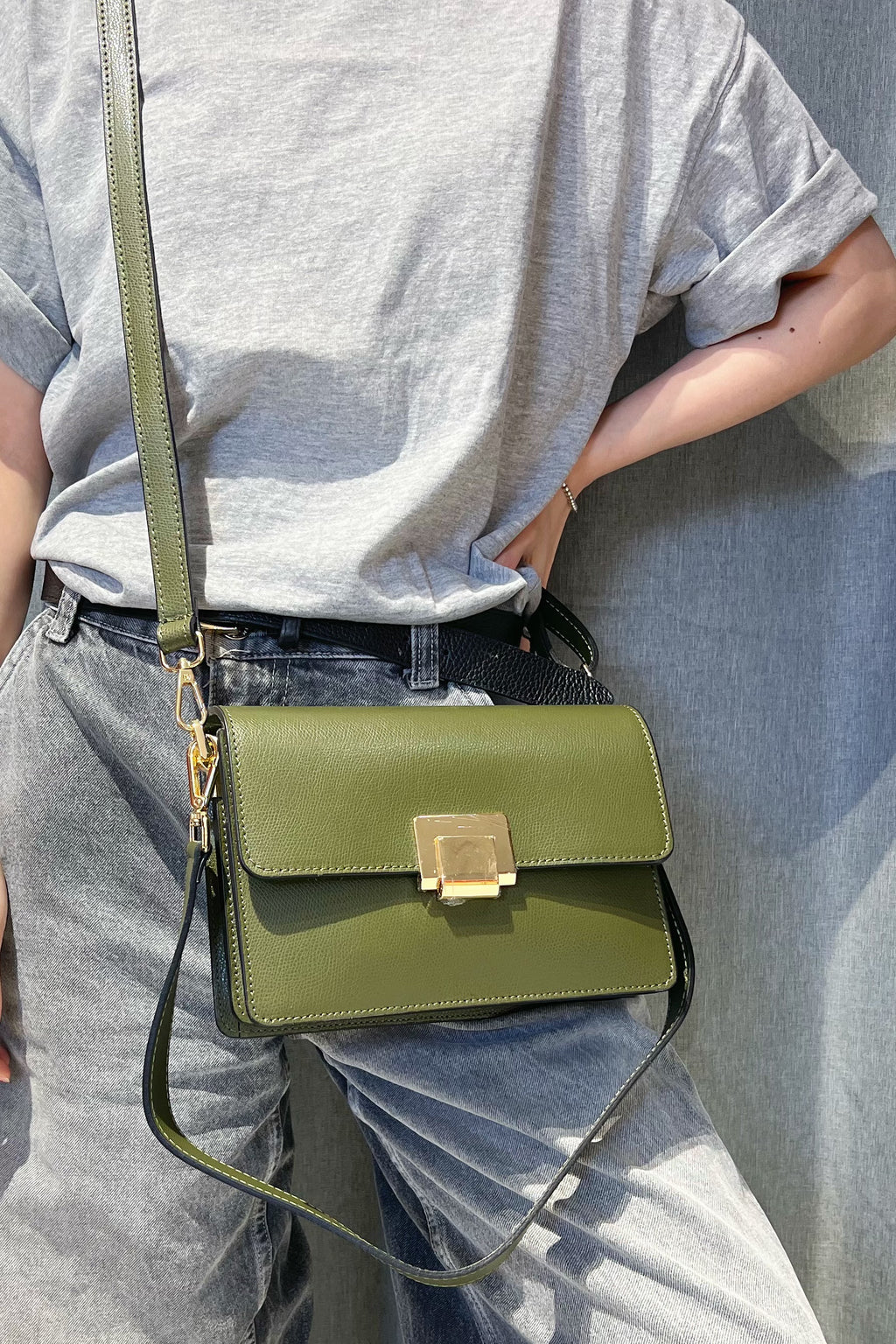 ZZ002 Khaki Leather Handbag