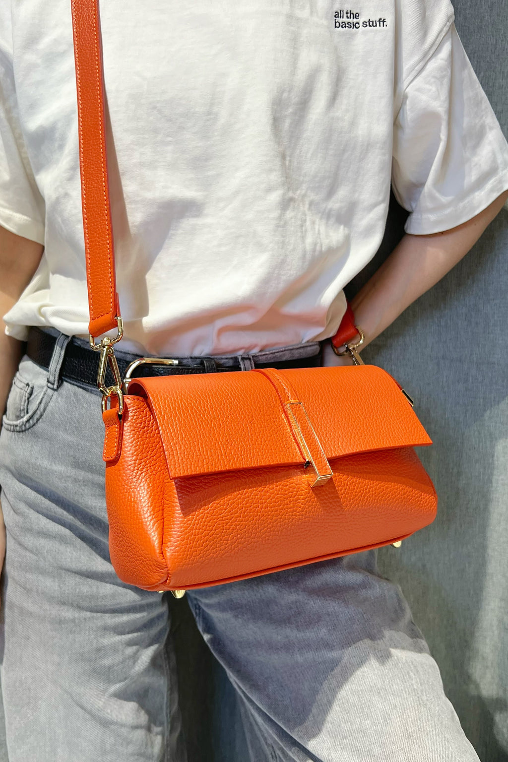 ZZ145 Rust Leather 3-Compartment Crossbody Bag