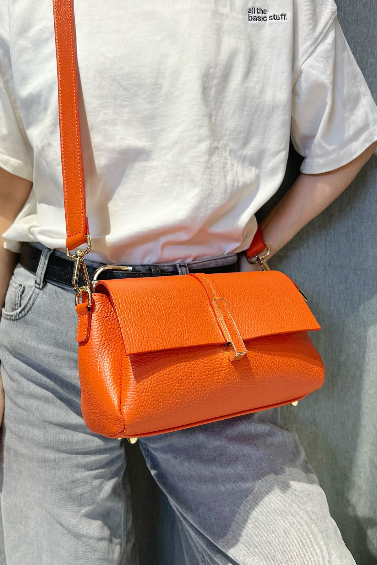 ZZ145 Rust Leather 3-Compartment Crossbody Bag