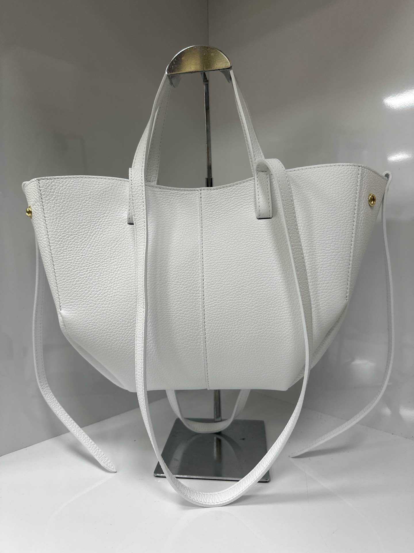 L0248 Bag 17.3in 12 Color Options