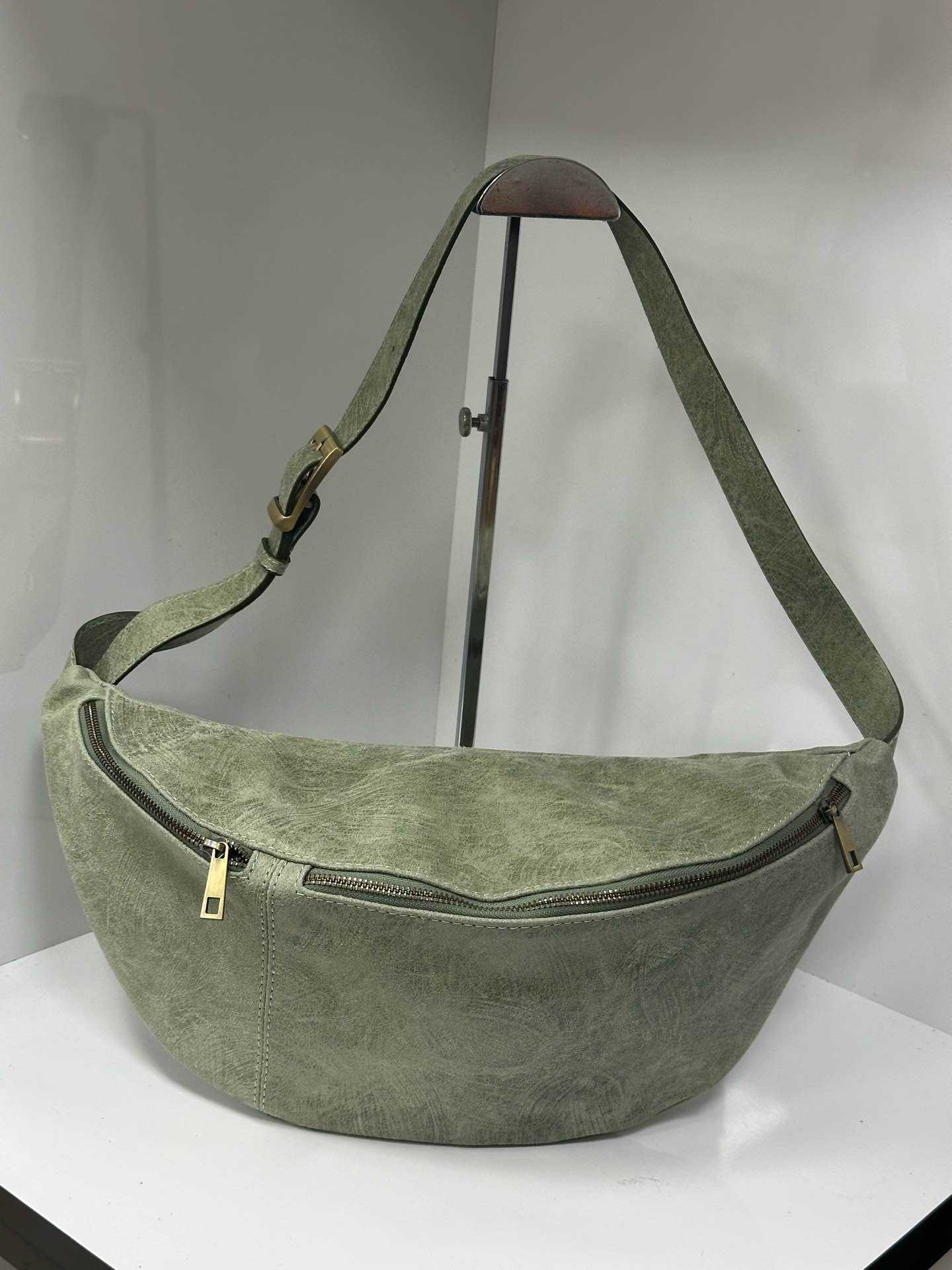 L0203 Bag 18.1in 7 Color Options