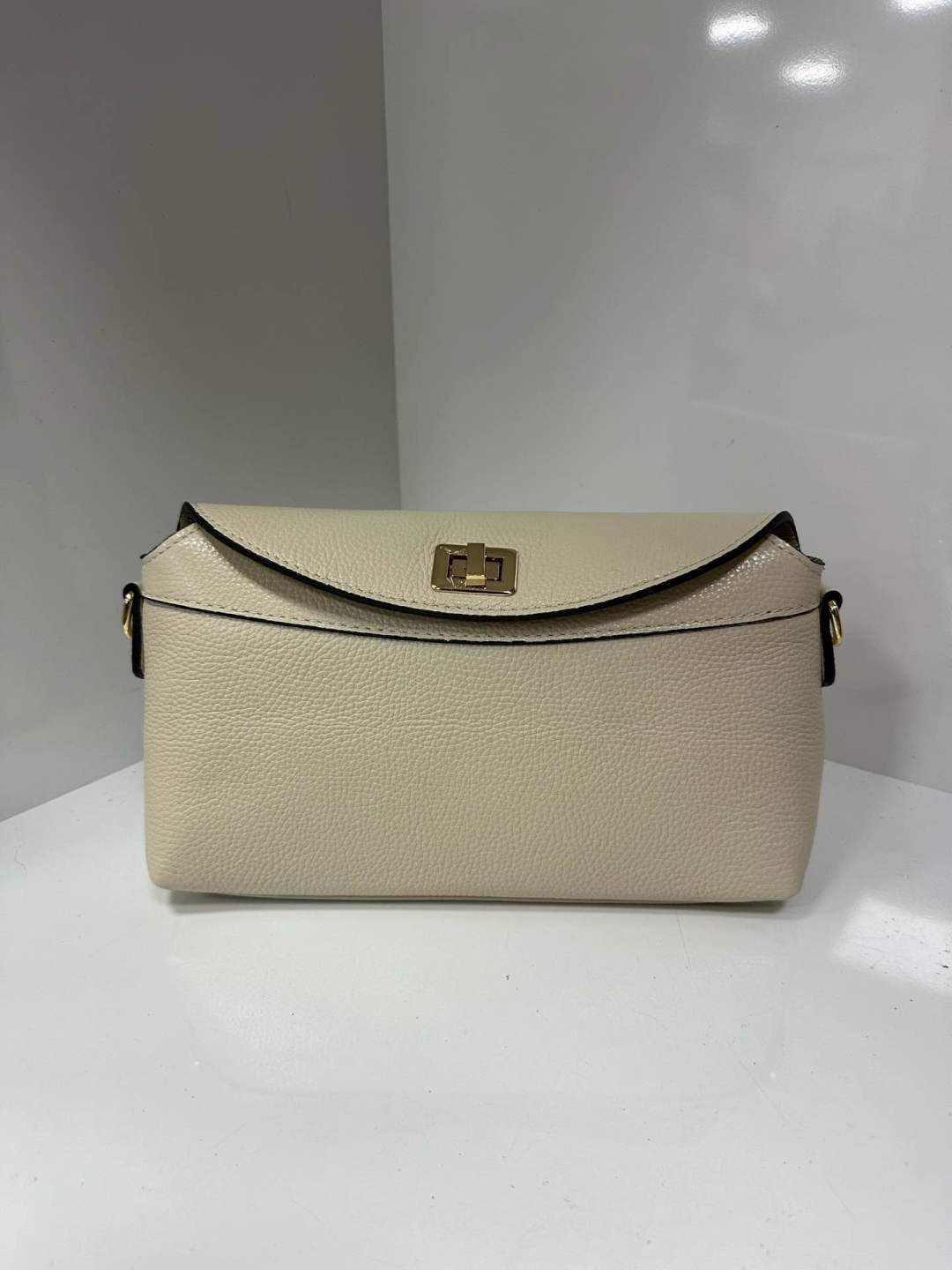 L0540 Bag 11.0in 9 Color Options