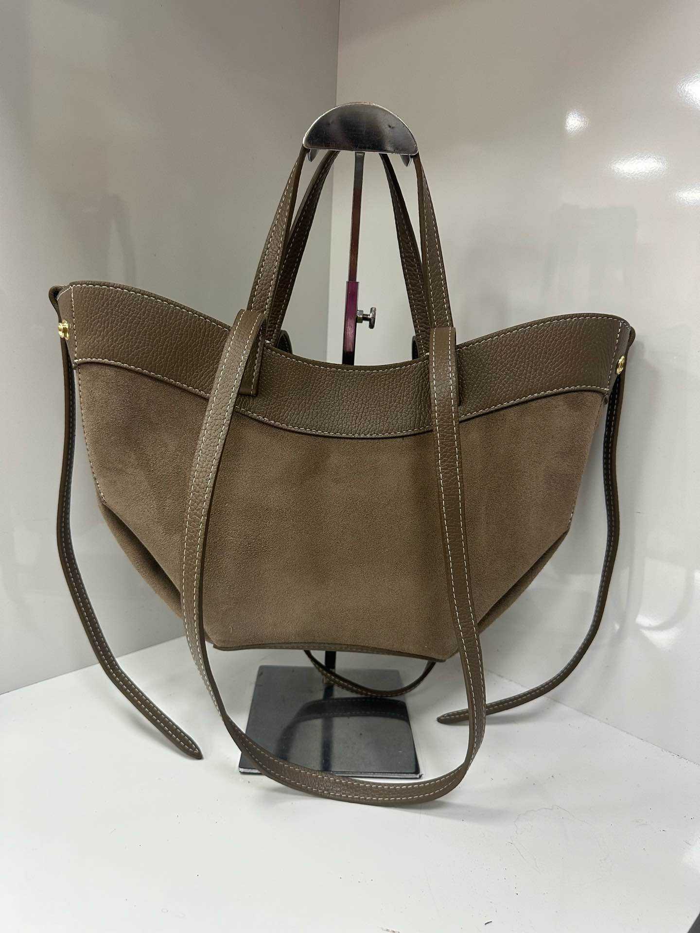 L447 Bag 17.7in 6 Color Options