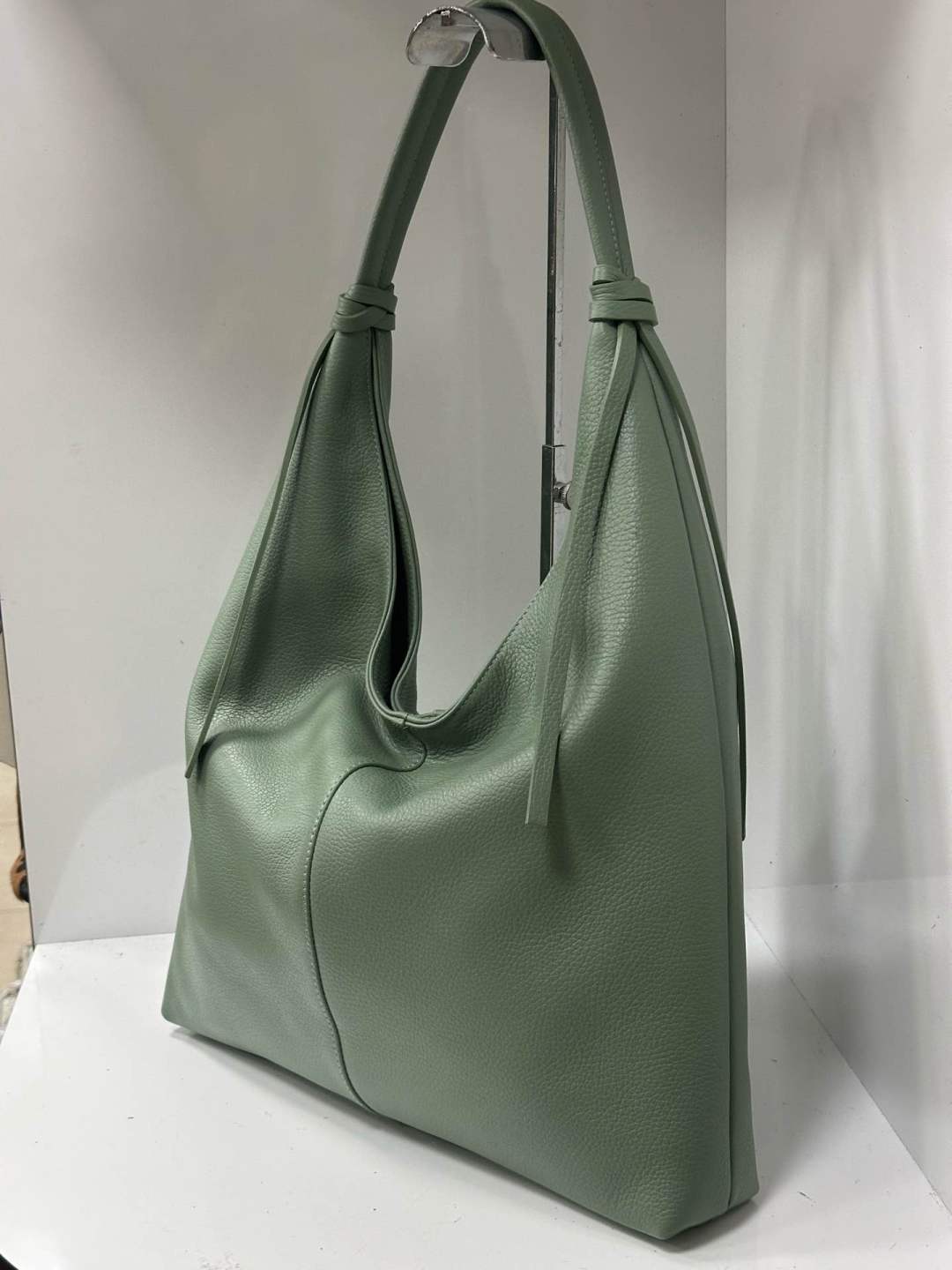 L0500 Bag 15.4in 7 Color Options