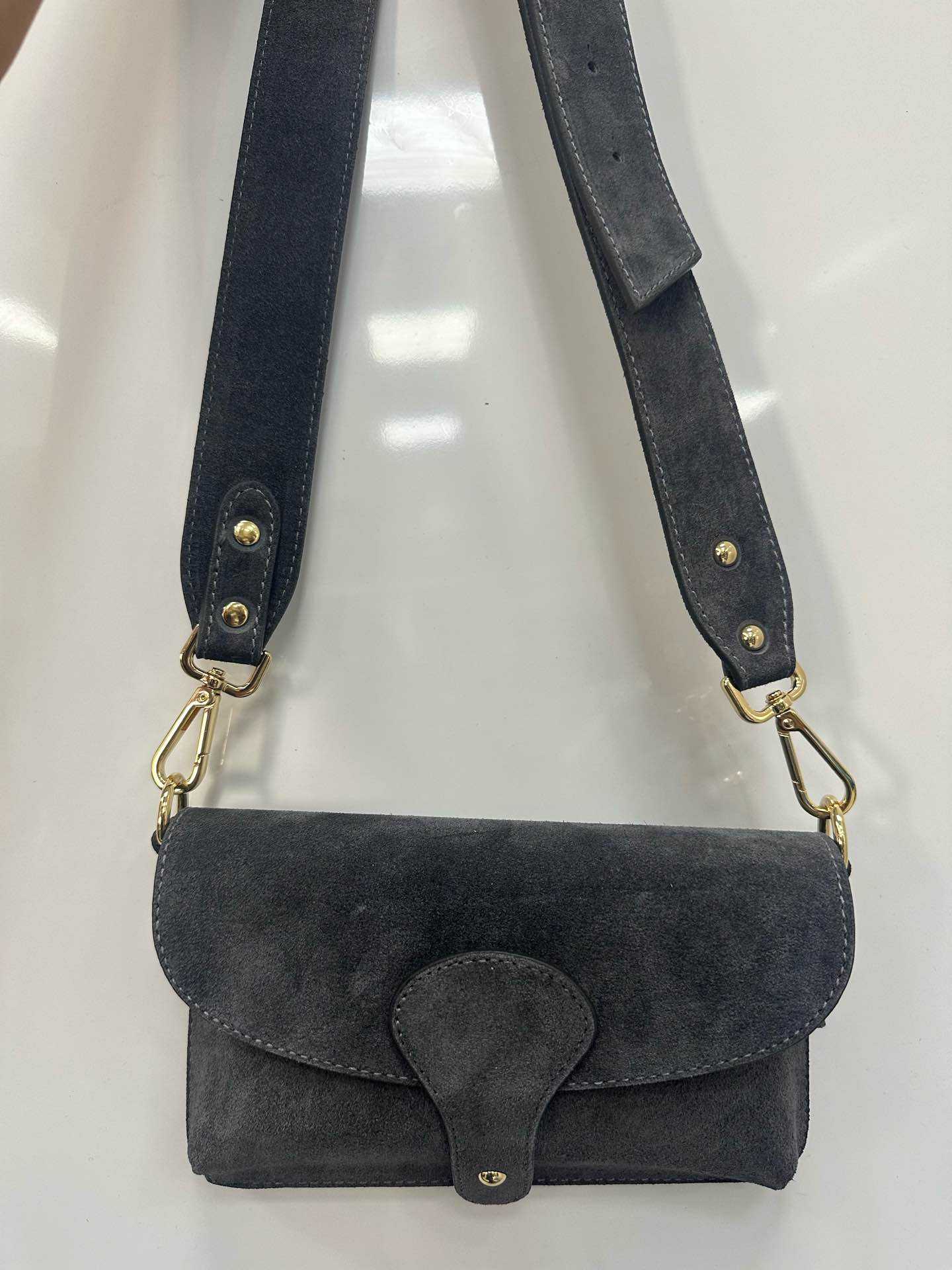 L0373 Bag 8.7in 10 Color Options
