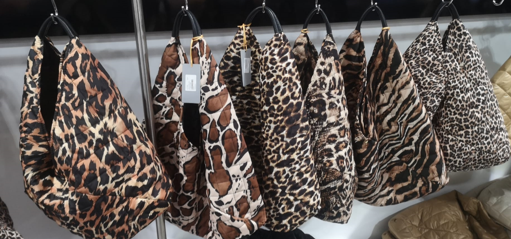 970 Italian Animal Puffy Fabric Handbag w/ Leather Handle