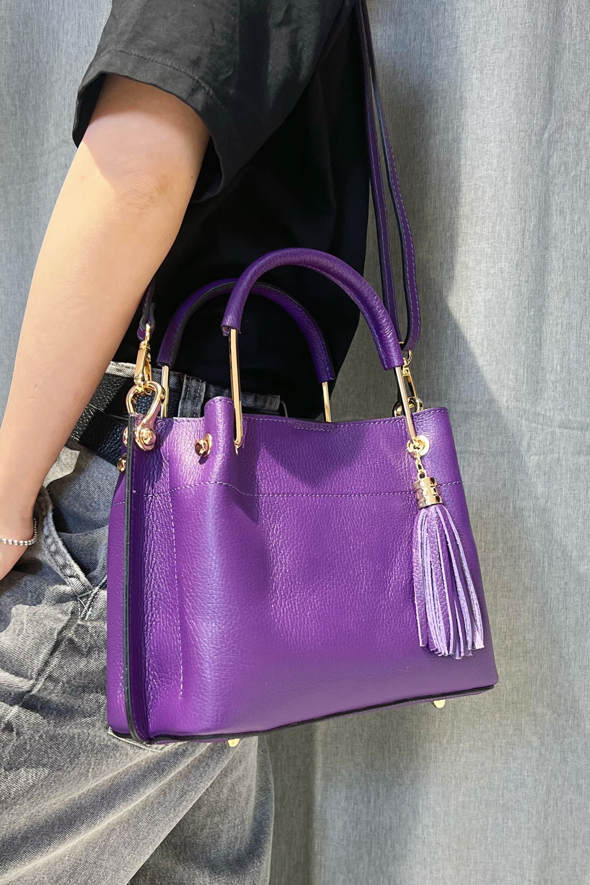 ZZ077 Purple Leather 3-Compartment Handbag
