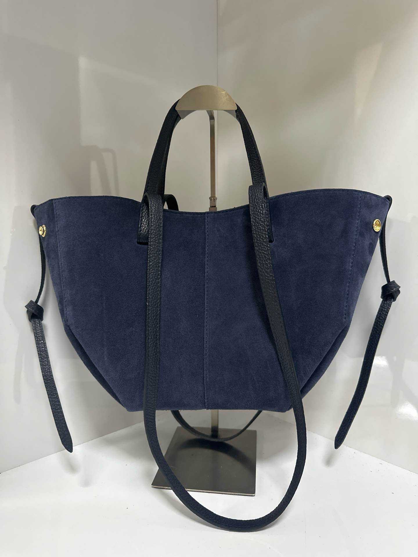 L0425 Bag 17.3in 9 Color Options