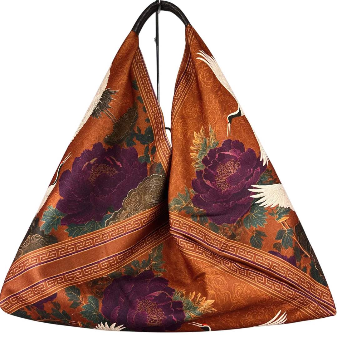 MI501 Brown Crane & Peony Print Triangle Bag