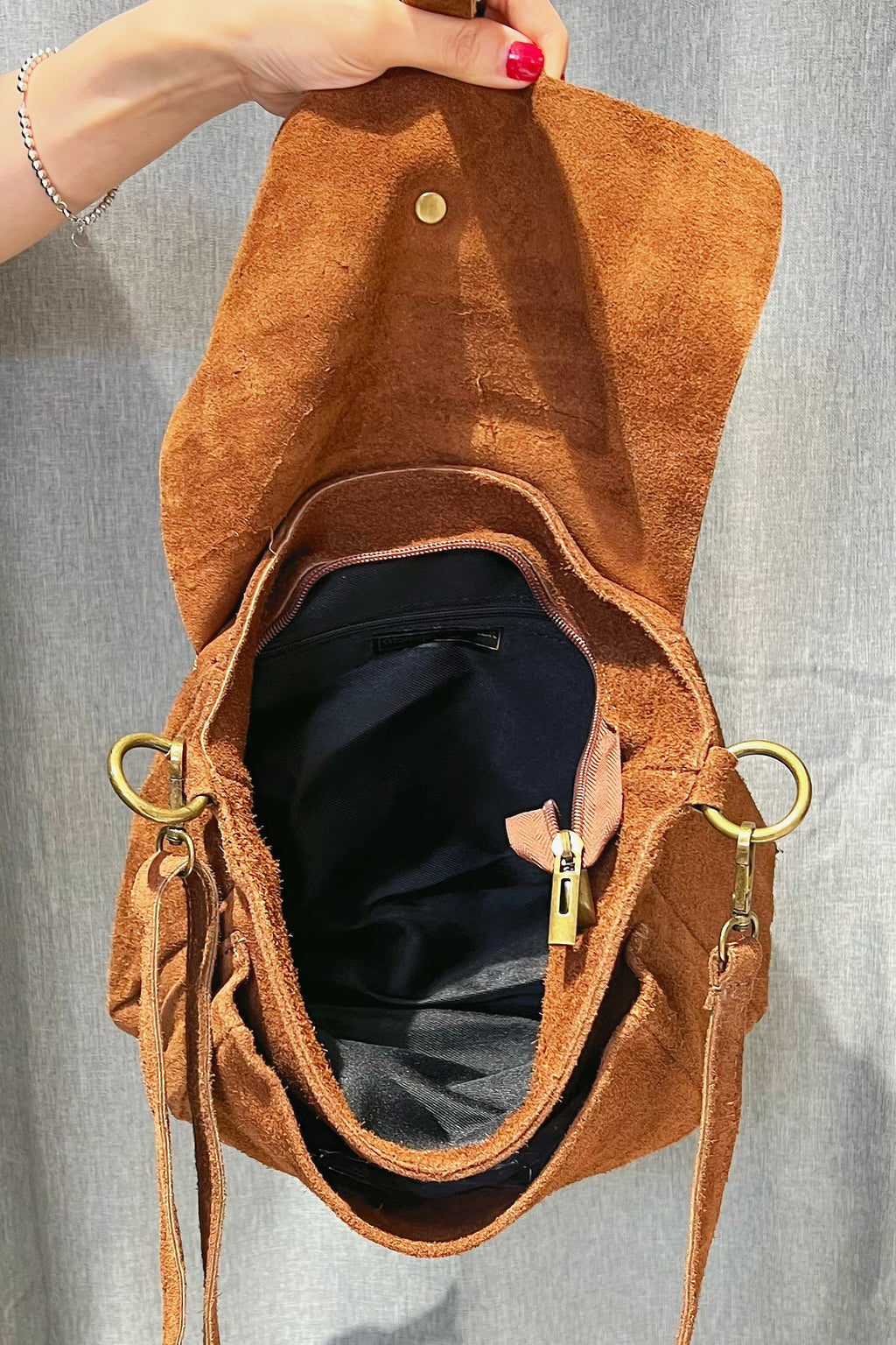 ZZ164 Cognac Suede Crossbody Bag