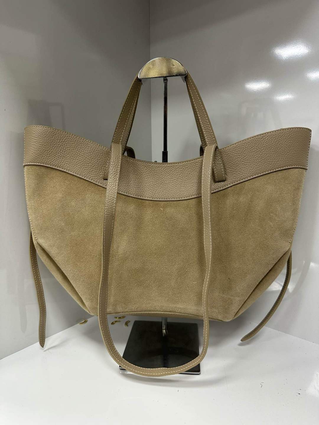 L0429 Bag 22.0in 3 Color Options