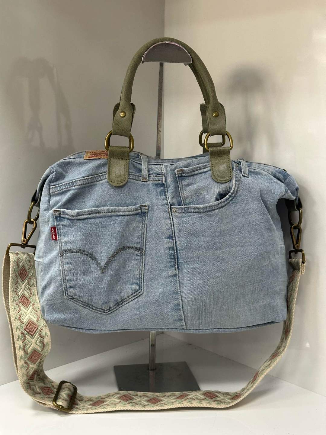 L0552 Bag 14.2in 7 Color Options