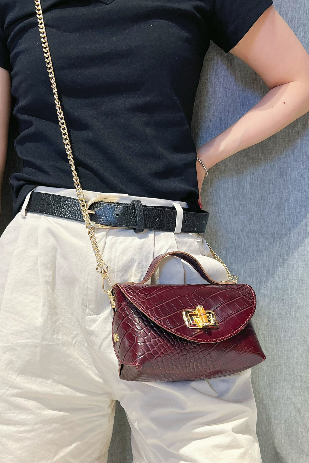 ZZ028 Burgundy Croco Chain Crossbody Bag