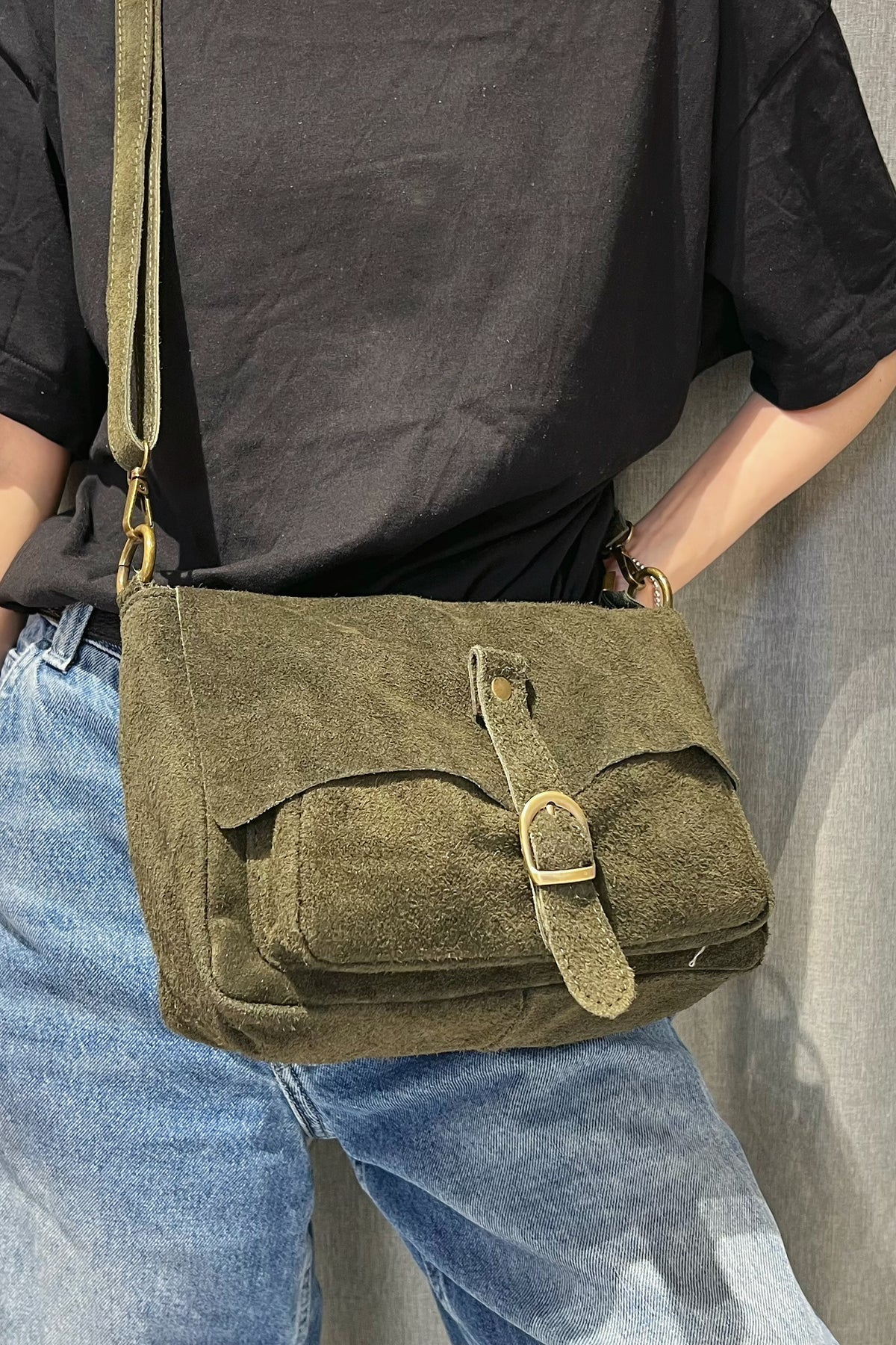 ZZ163 Khaki Suede Crossbody Bag