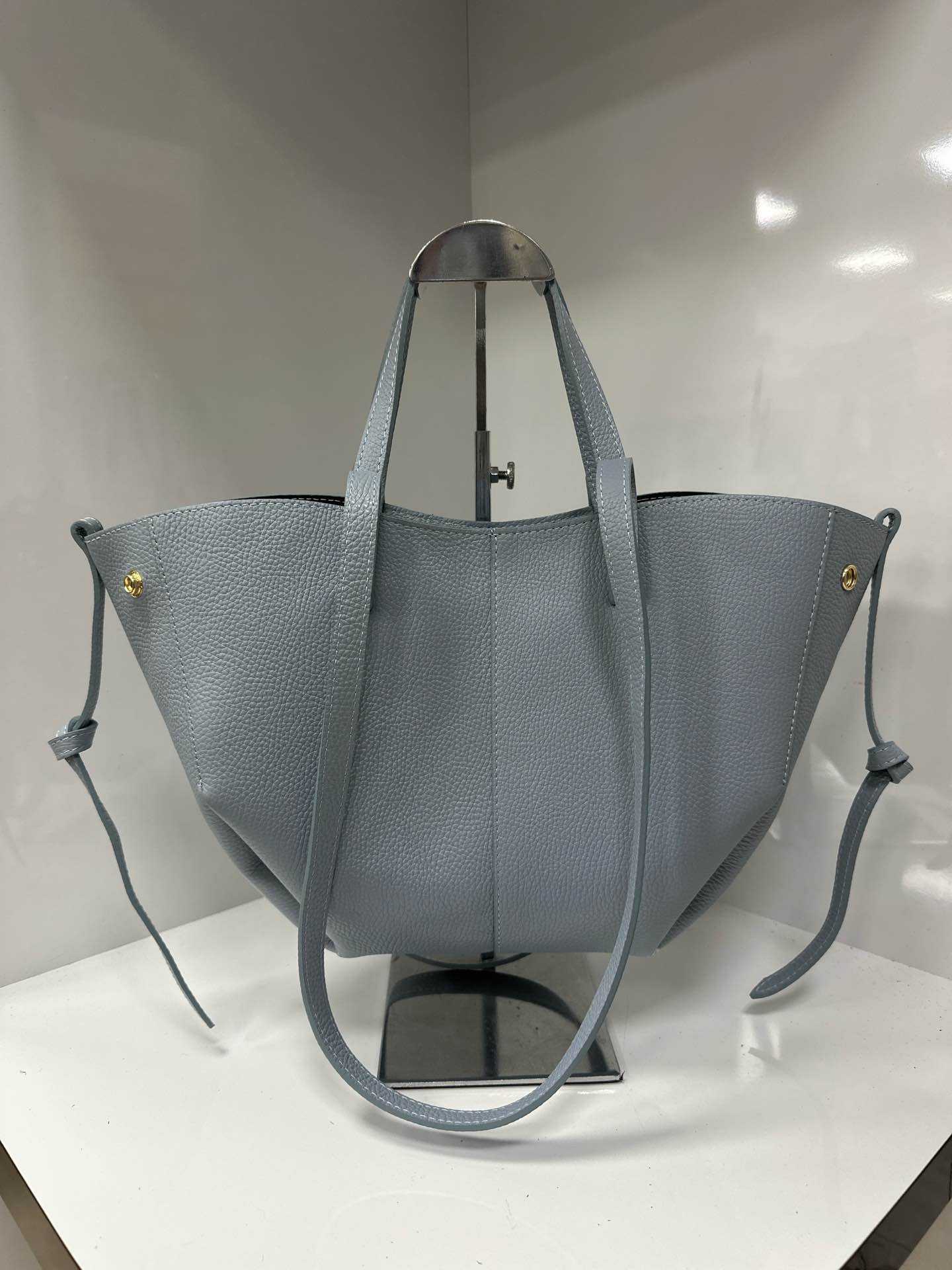 L0248 Bag 17.3in 12 Color Options
