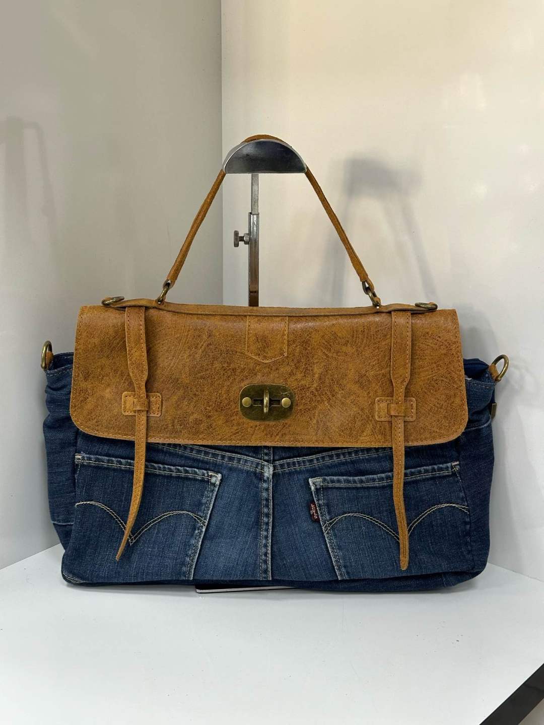 L0562 Bag 15.4in 9 Color Options