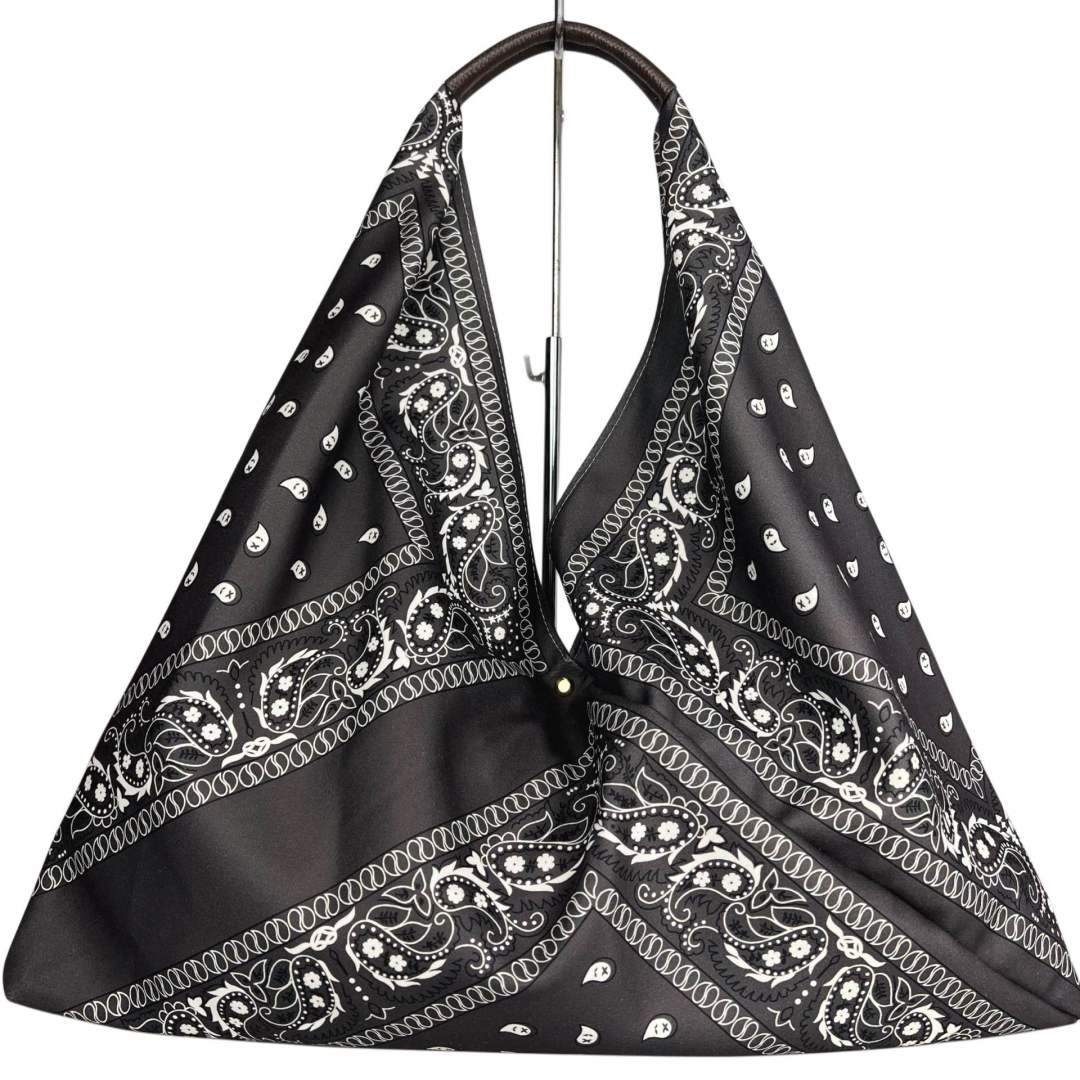 MI538 Lead Grey Bandana Print Triangle Bag