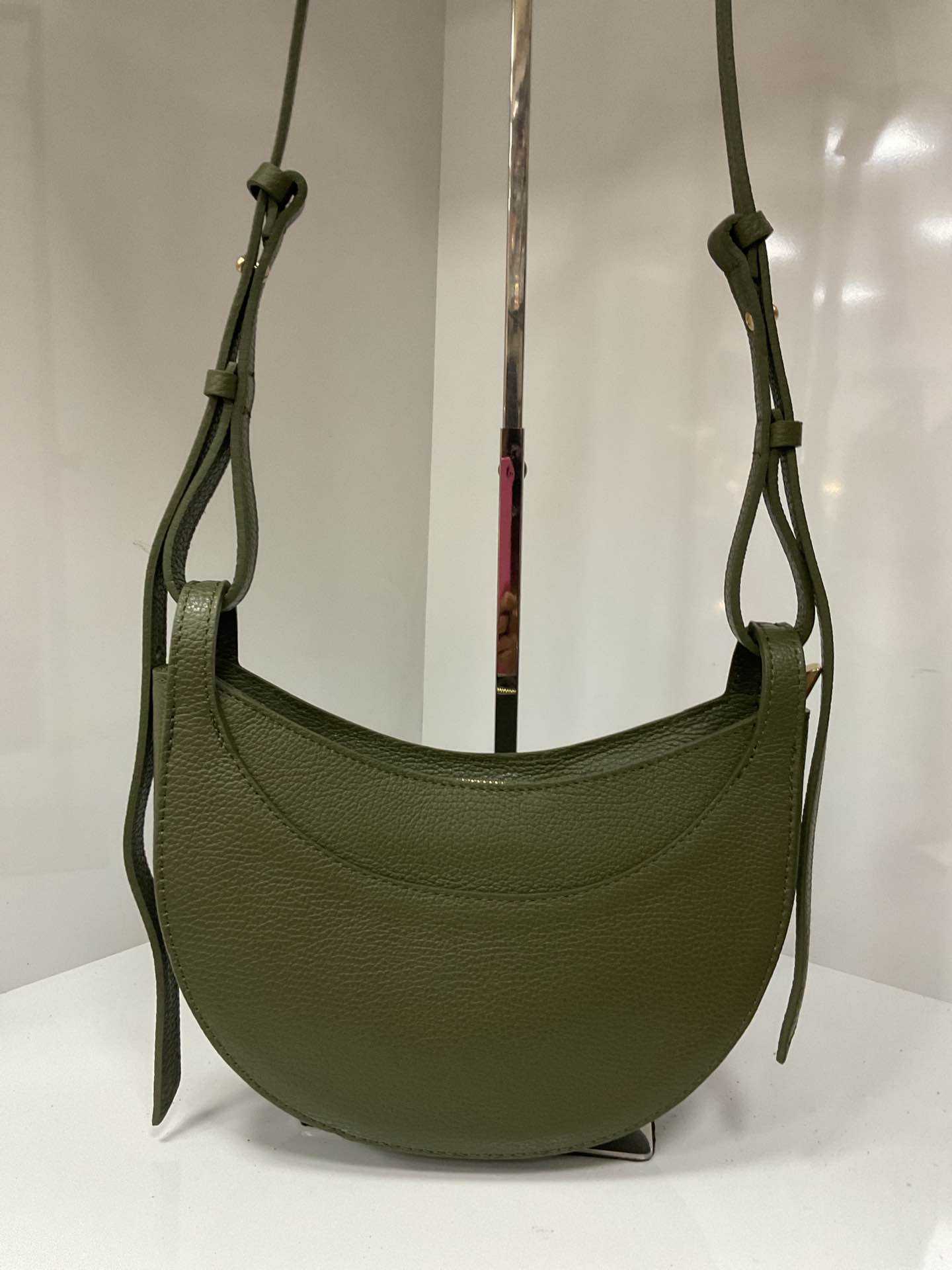 L263 Bag 9.8in 8 Color Options
