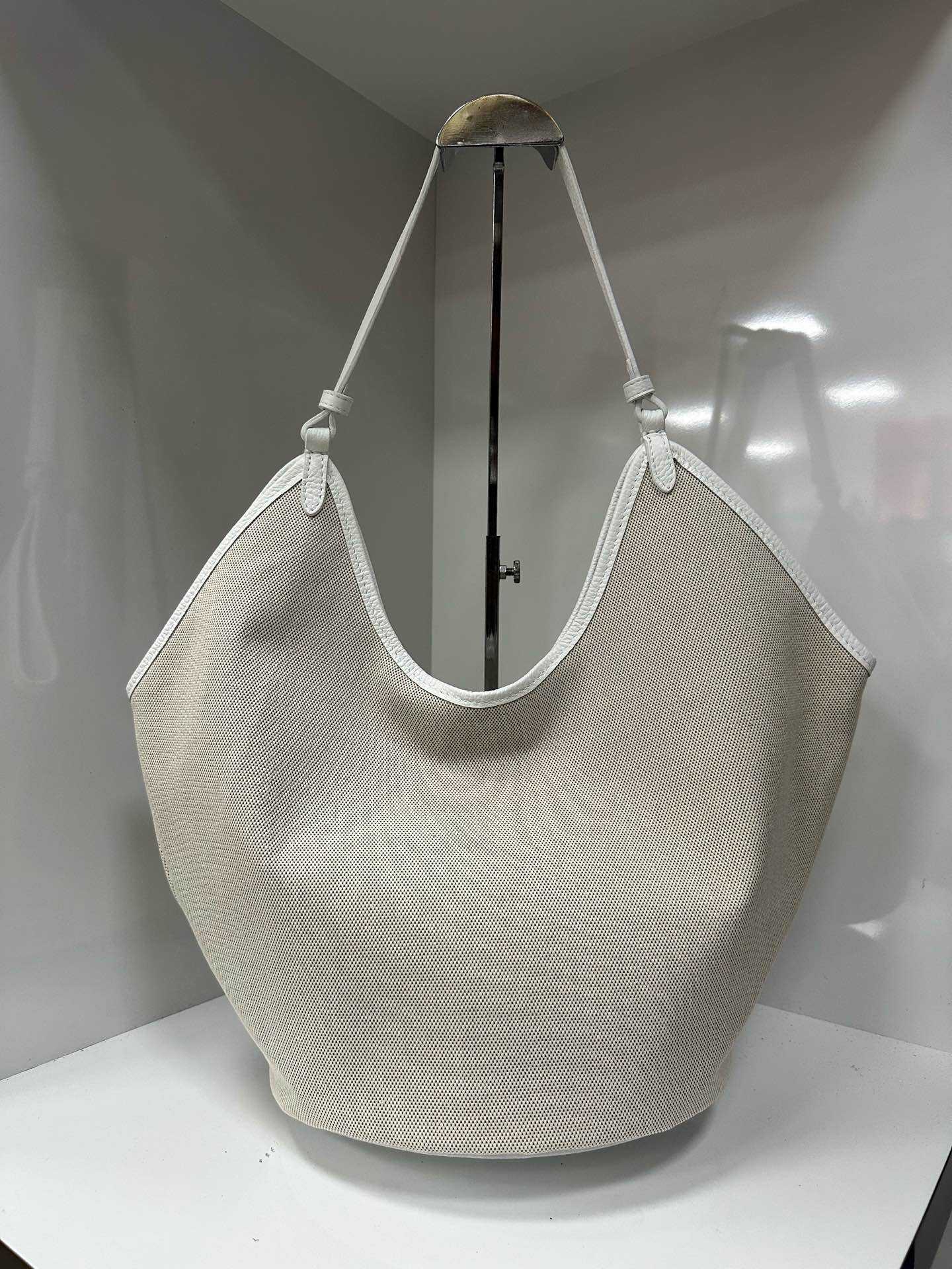 L0345 Bag 14.6in 7 Color Options