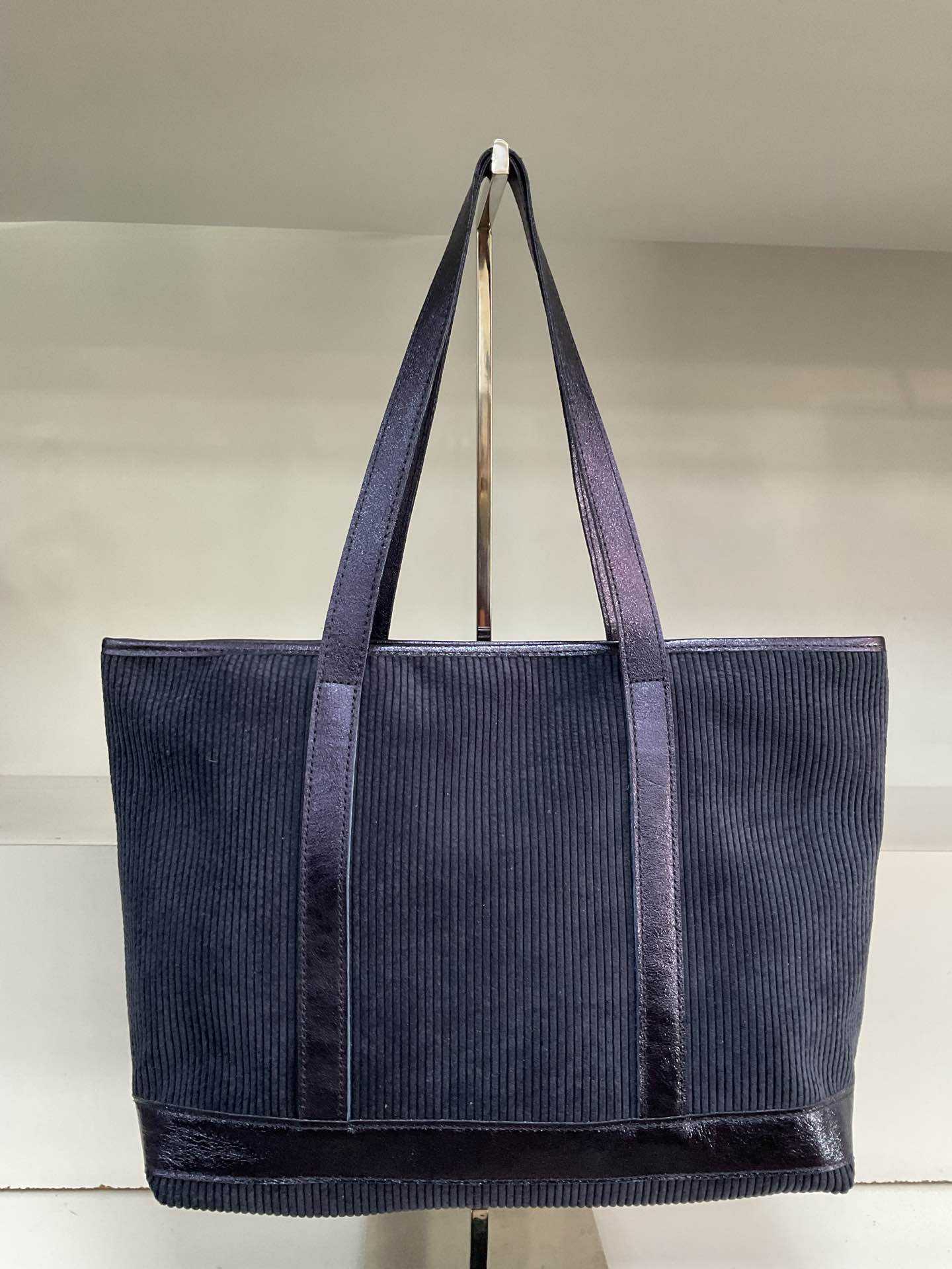 LS0266BOR Bag 17.7in 3 Color Options