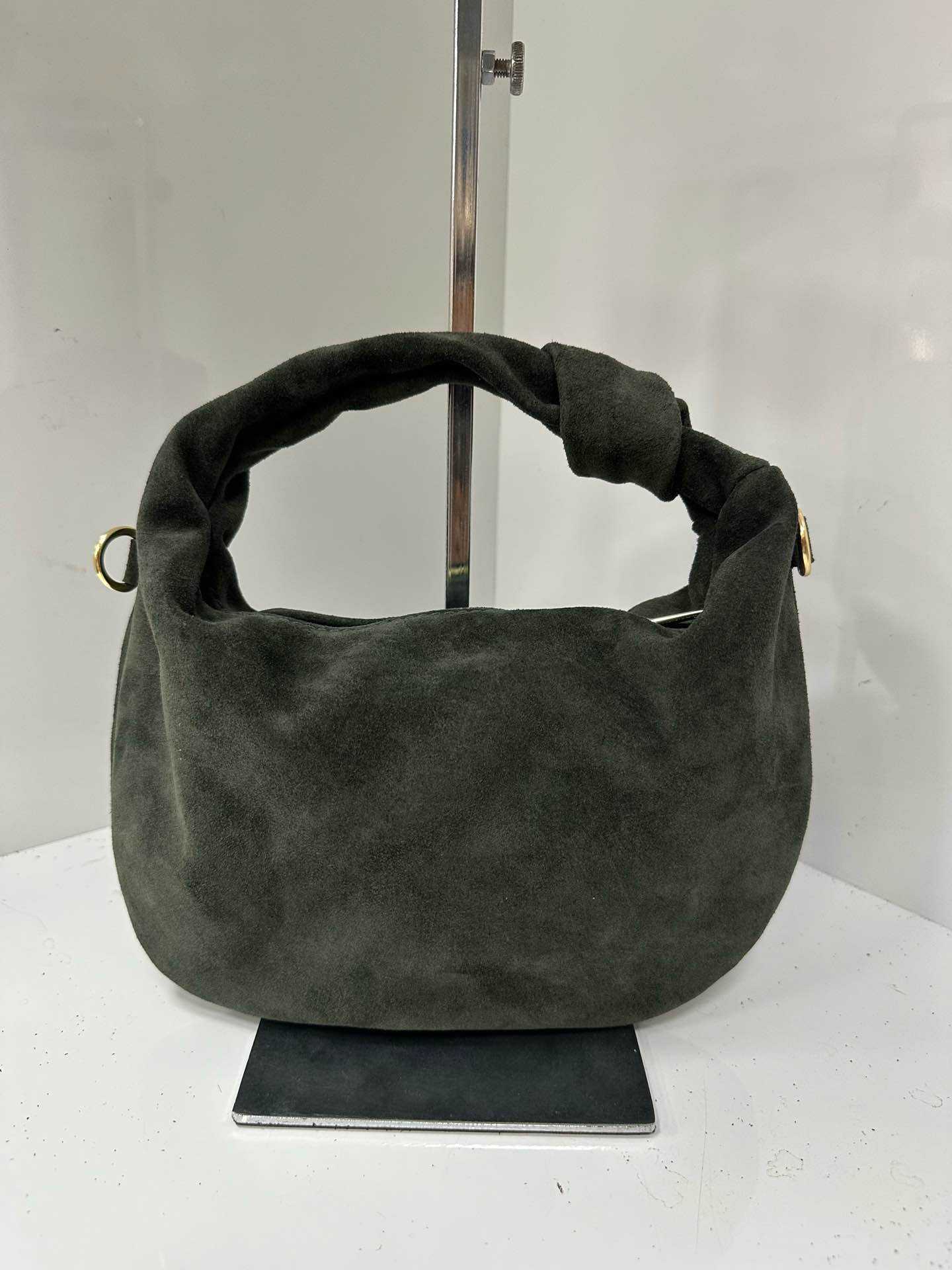 L0441 Bag 7.1in 6 Color Options