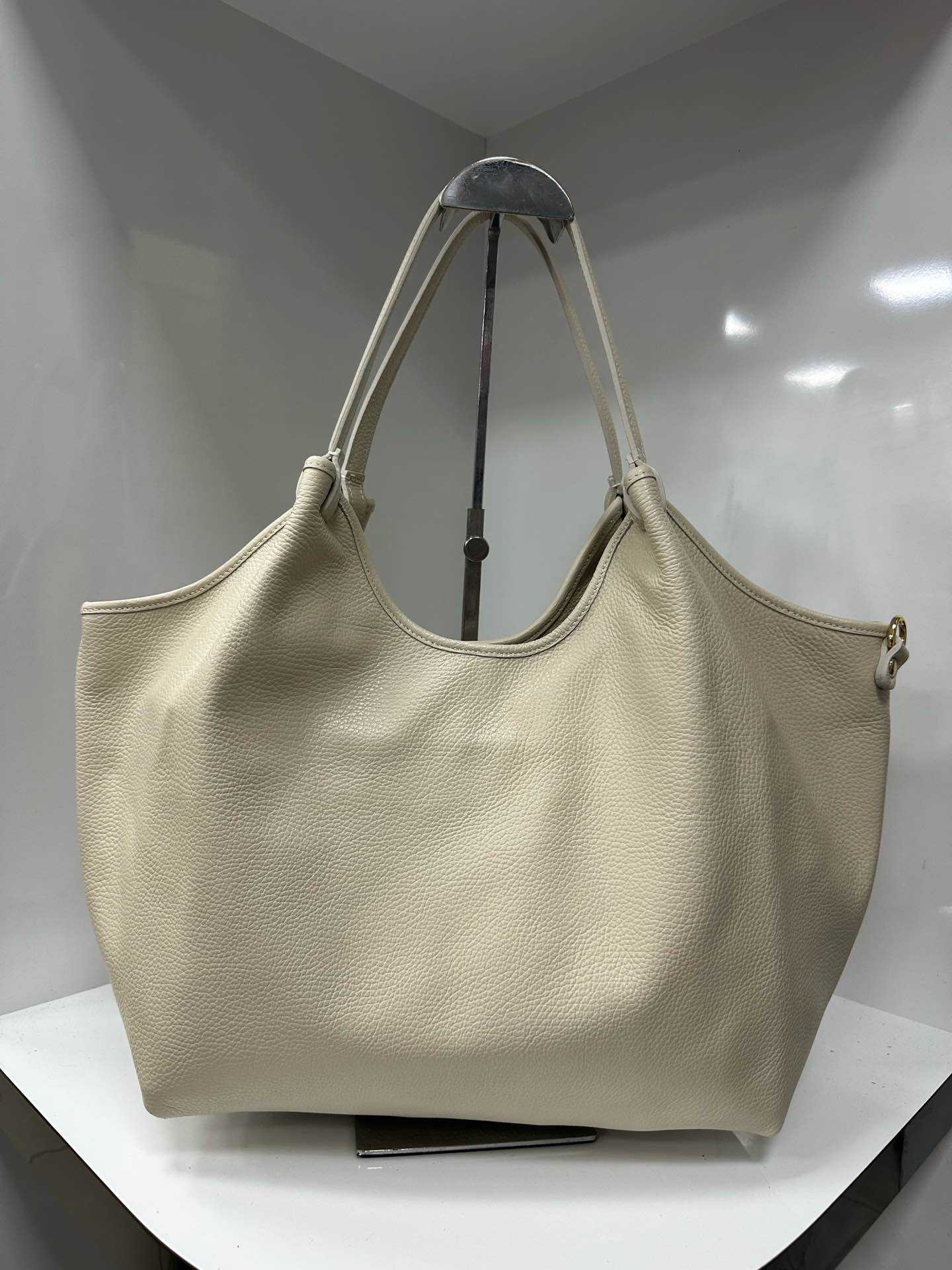 L0790 Bag 22.0in 9 Color Options