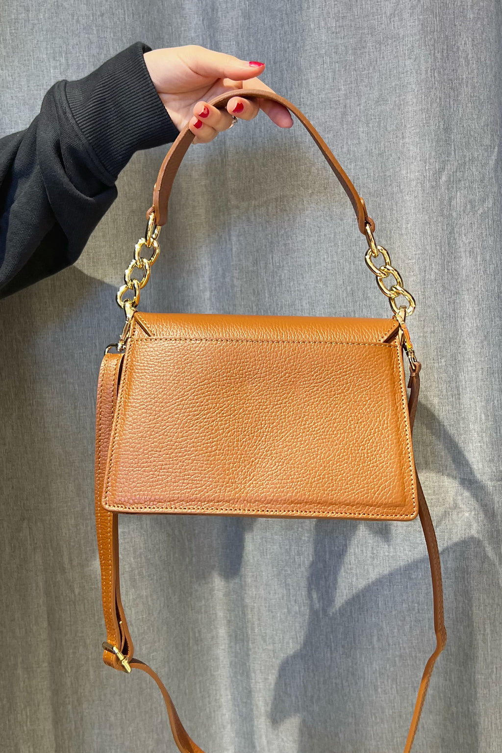 ZZ186 Camel Grained Leather Top Handle Bag