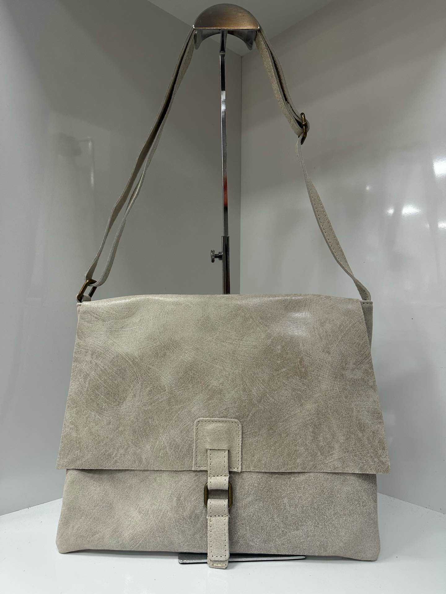 L0233 Bag 11.8in 13 Color Options